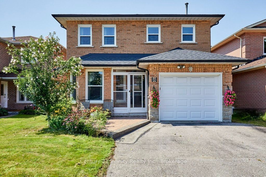 8 Murkar Crescent, Whitby, ON L1N 8Y4