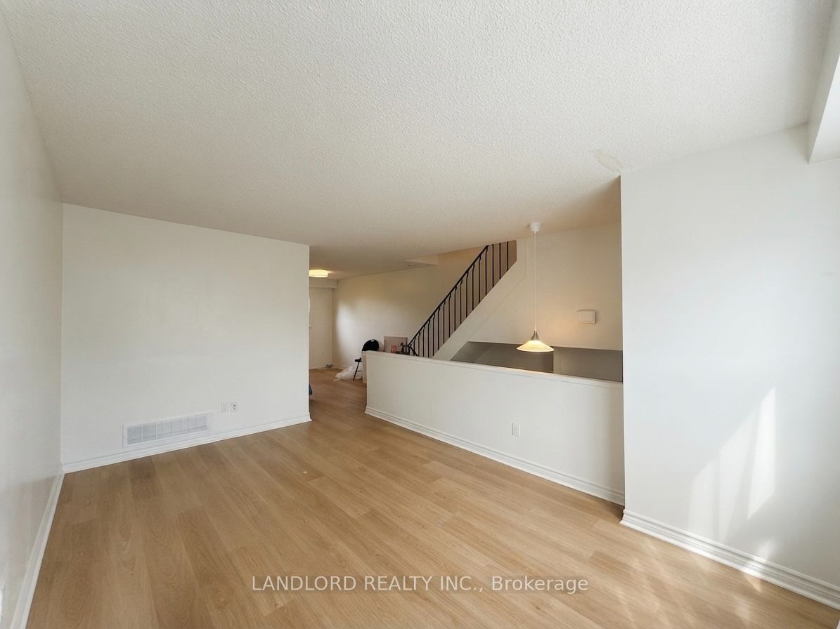 2830 Midland Avenue 40, Toronto, ON M1S 1S4 photo 5