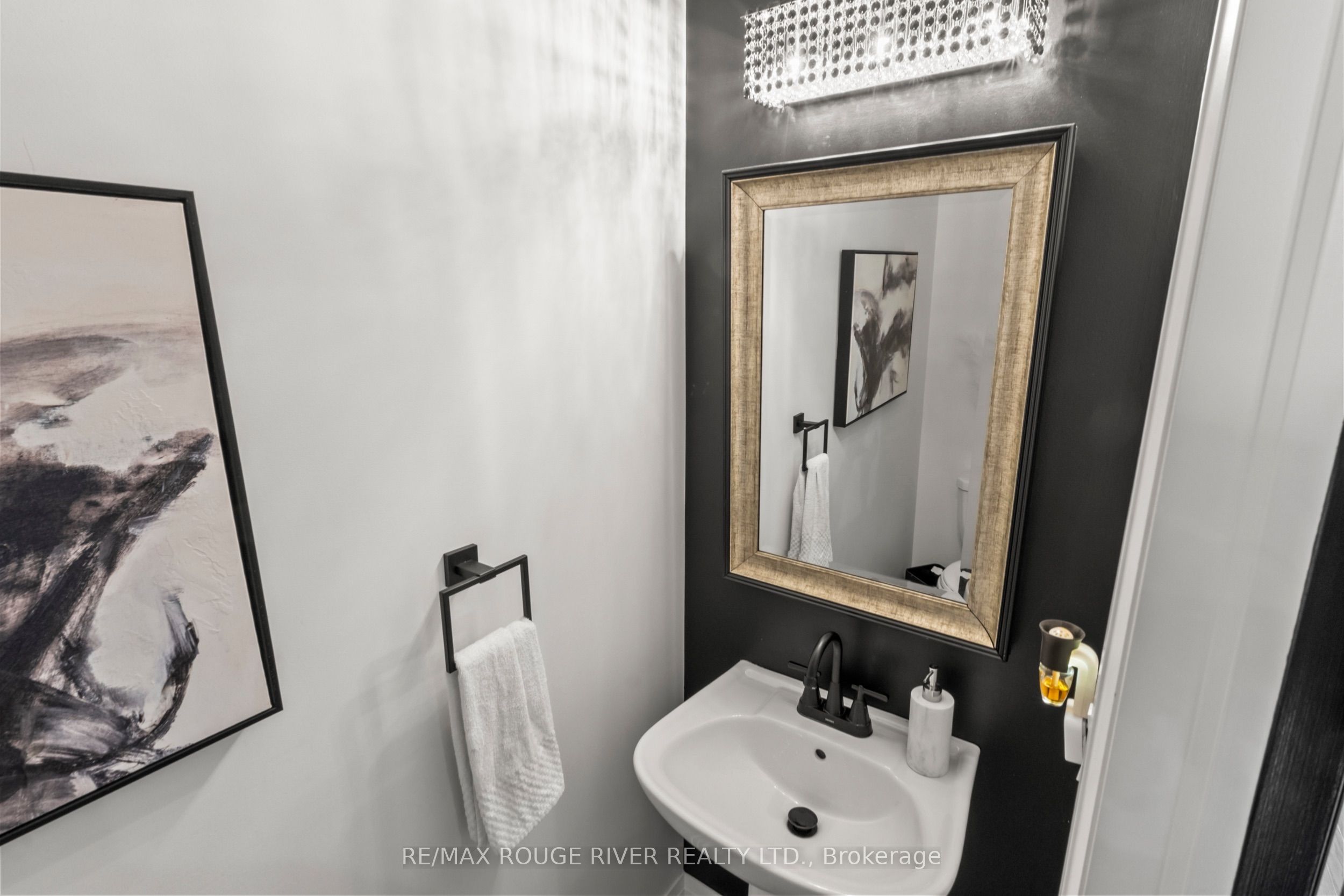 24 Waterside Way, Whitby, ON L1N 0N1 photo 5