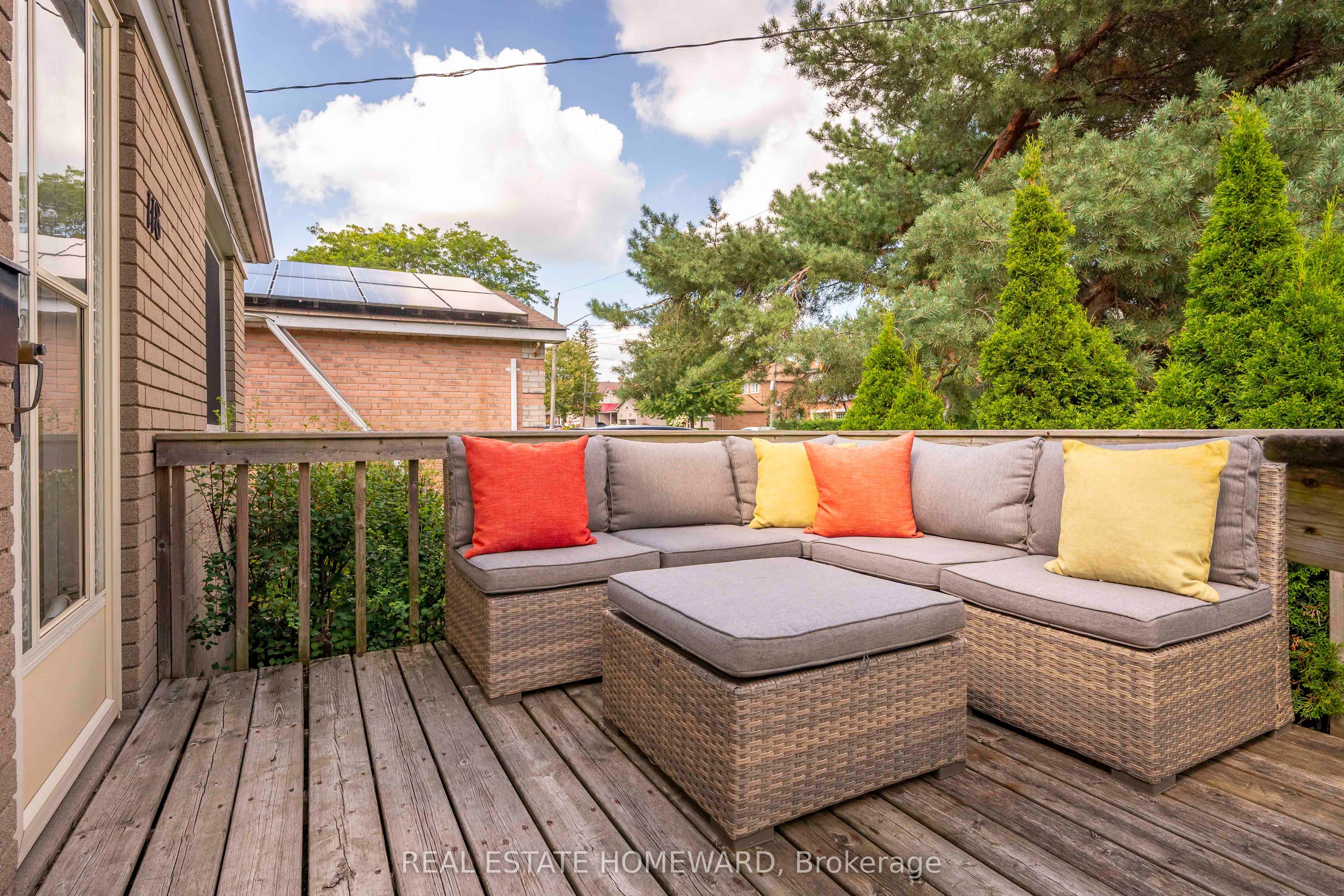 118 Zaph Avenue, Toronto, ON M1C 1M8 photo 3