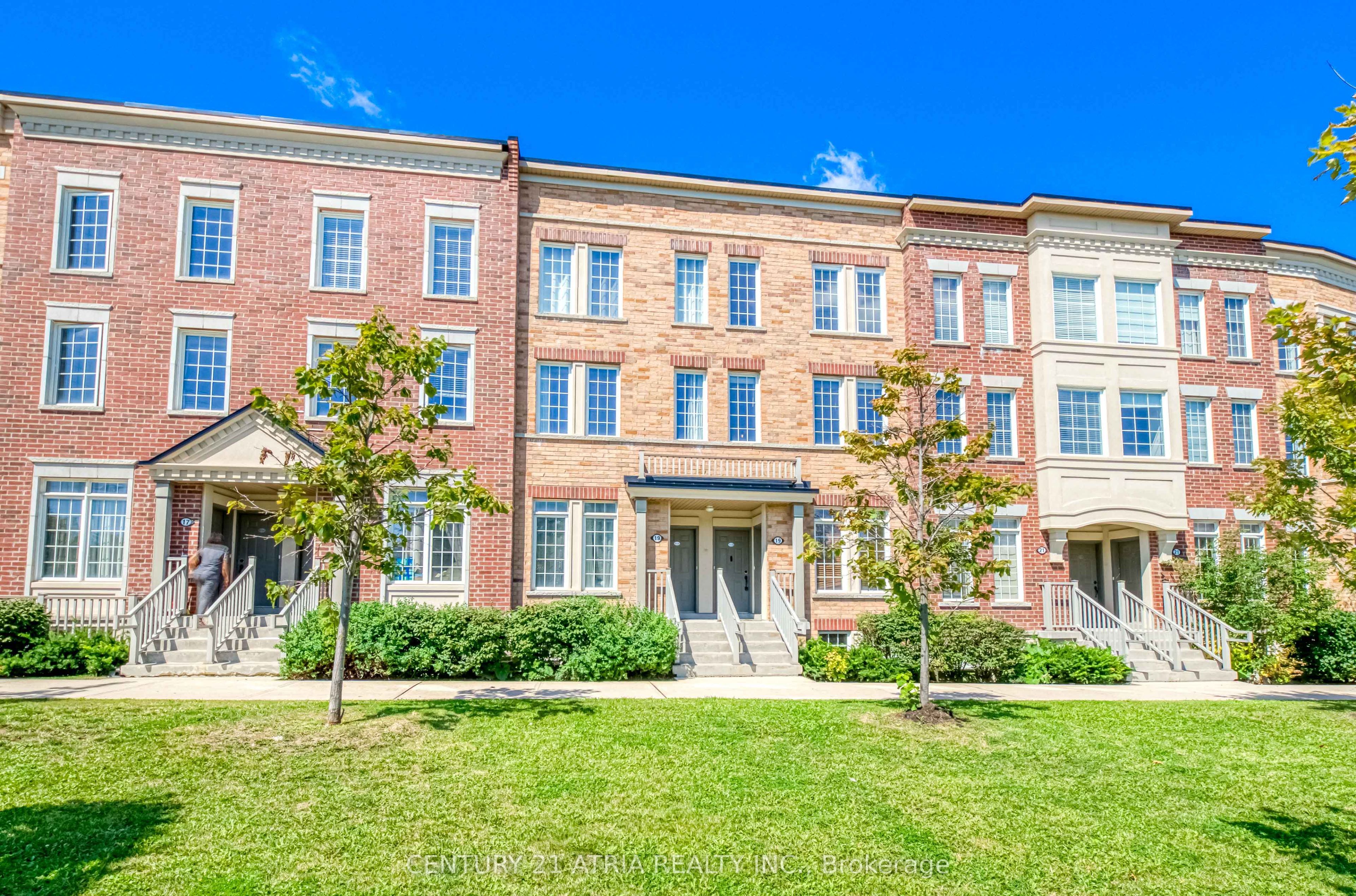 19 Island Road 34, Toronto, ON M1C 0E4