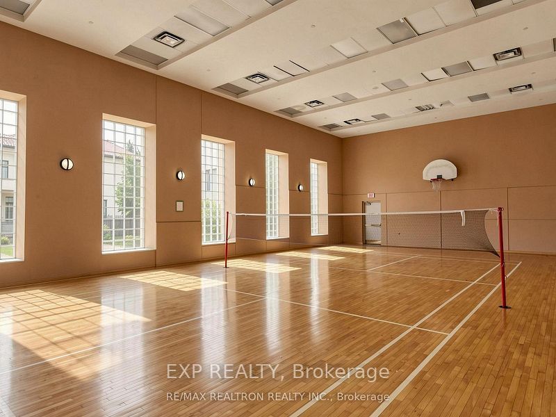 11 Lee Centre Drive 702, Toronto, ON M1H 3J5 photo 5