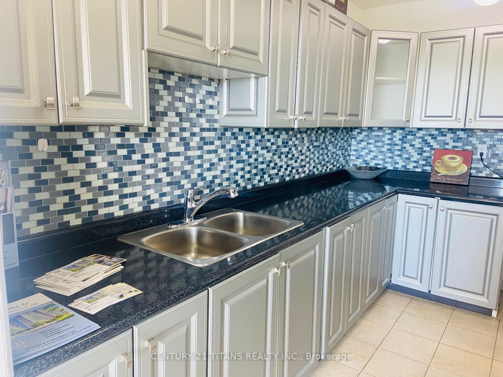 301 Prudential Drive 907, Toronto, ON M1P 4V3 photo 5