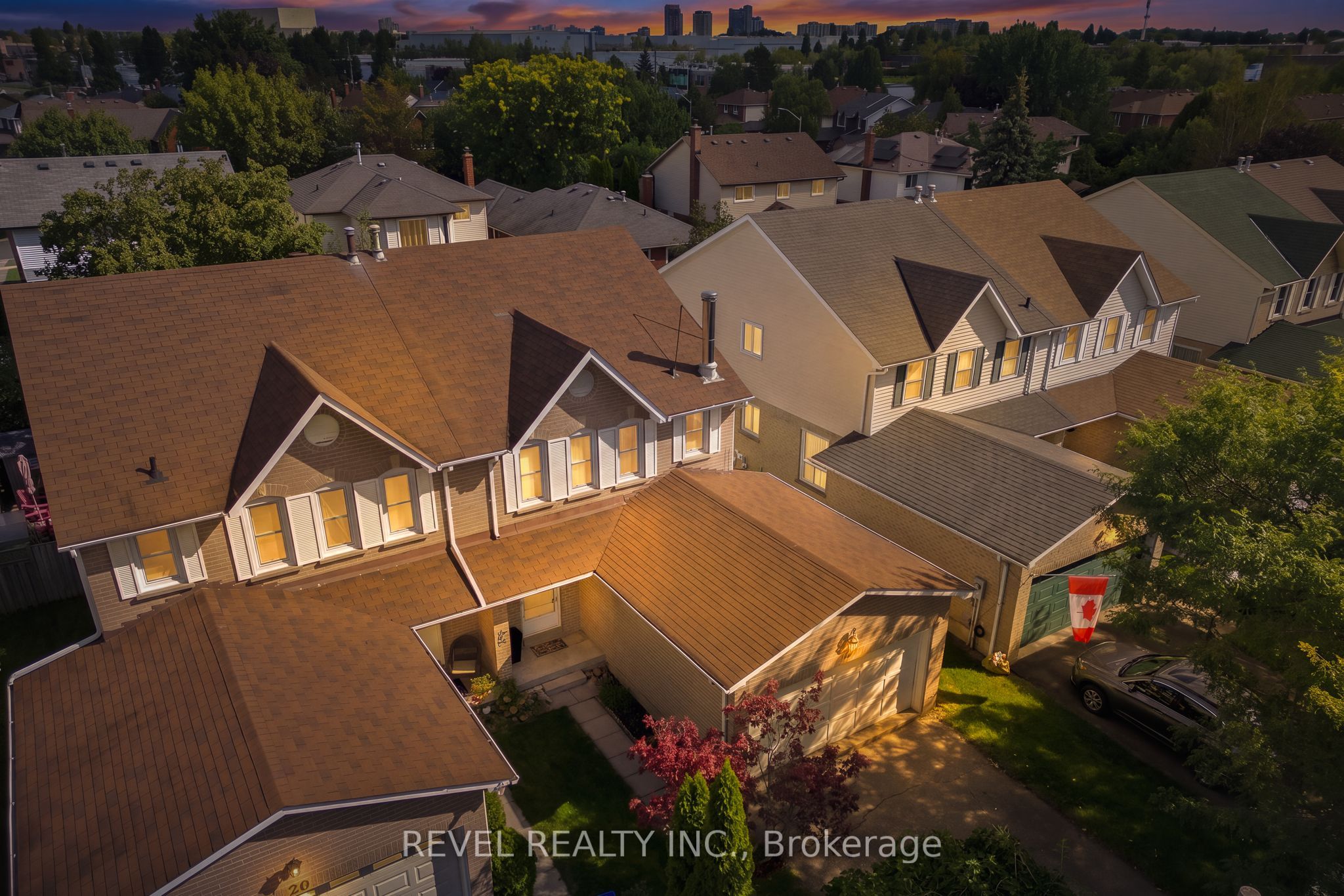 22 Kipling Crescent, Ajax, ON L1S 5A7 photo 2
