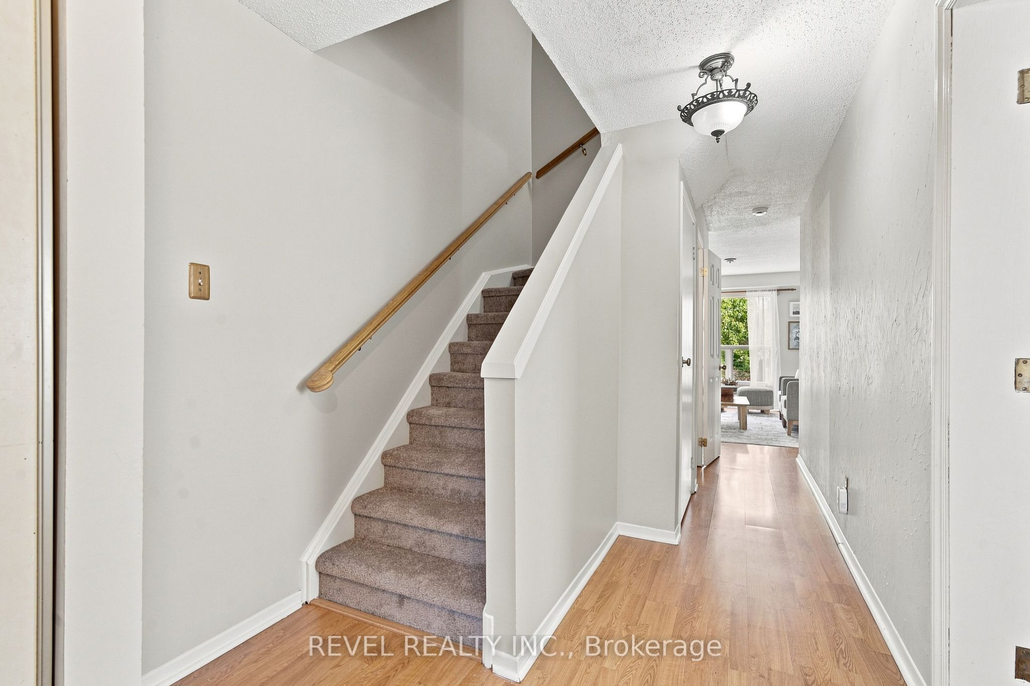22 Kipling Crescent, Ajax, ON L1S 5A7 photo 3