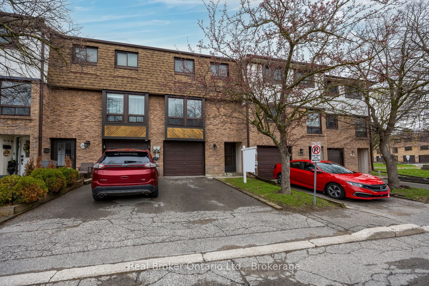 220 Ormond Drive 30, Oshawa, ON L1G 6T5 photo 3