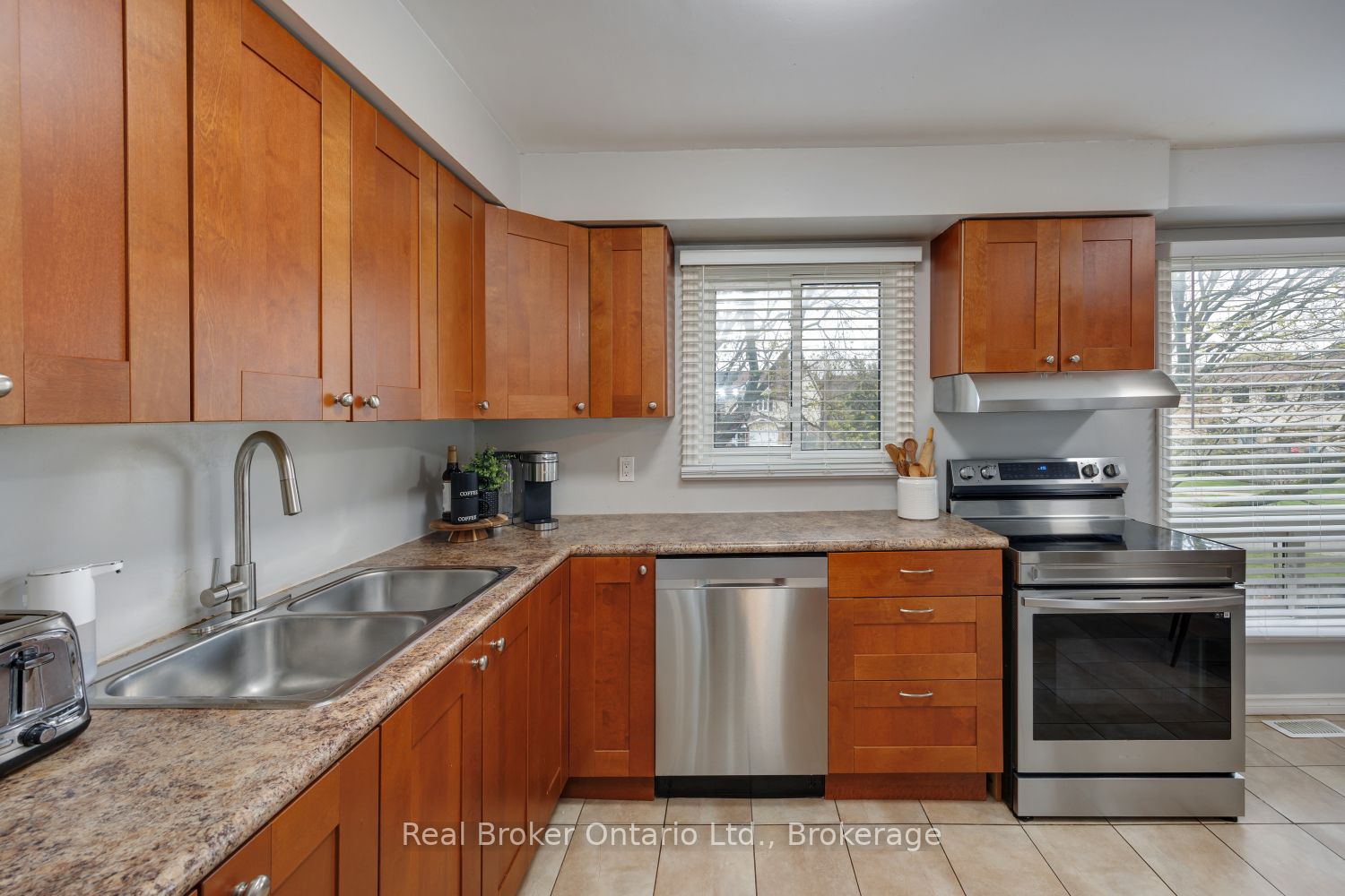220 Ormond Drive 30, Oshawa, ON L1G 6T5 photo 4