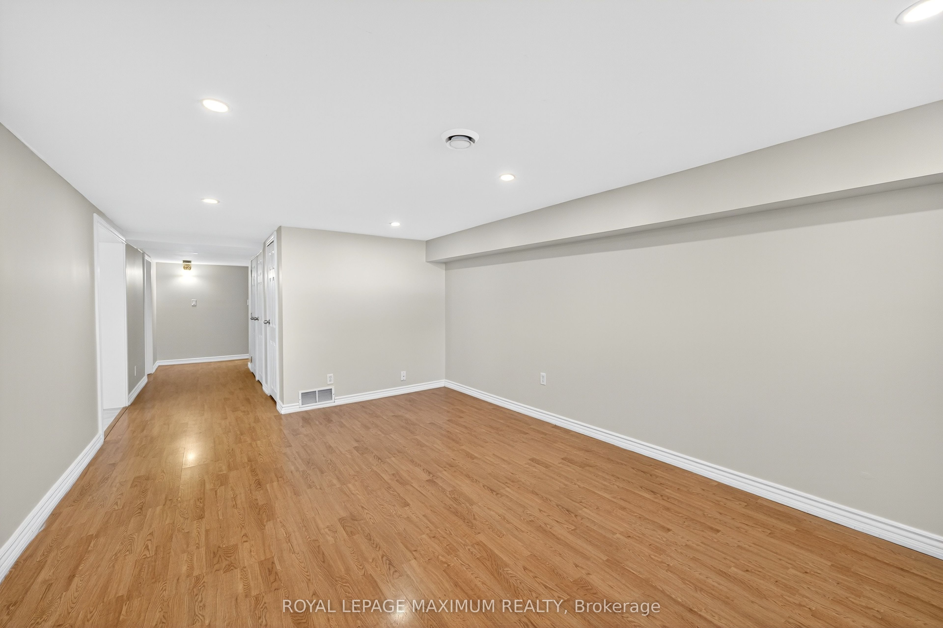 362 Rosedale Drive Basement, Whitby, ON L1N 1Z4 photo 5