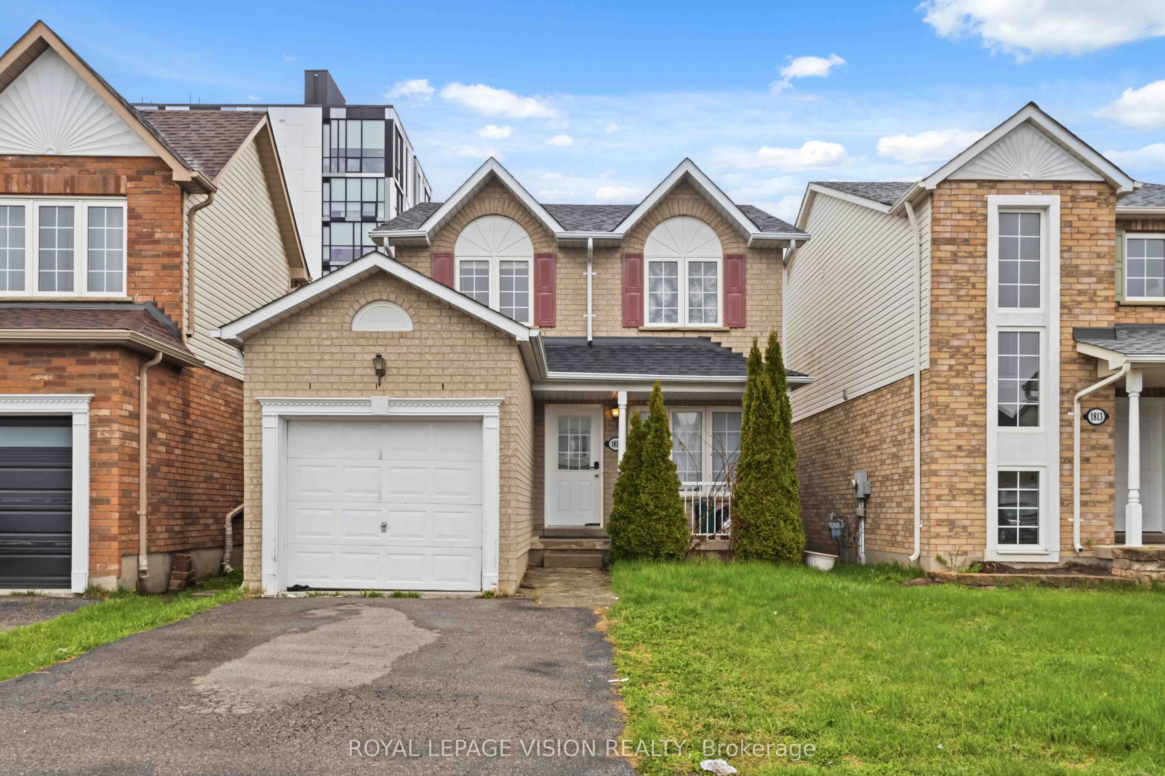 1815 Dalhousie Crescent, Oshawa, ON L1G 8C5 photo 2
