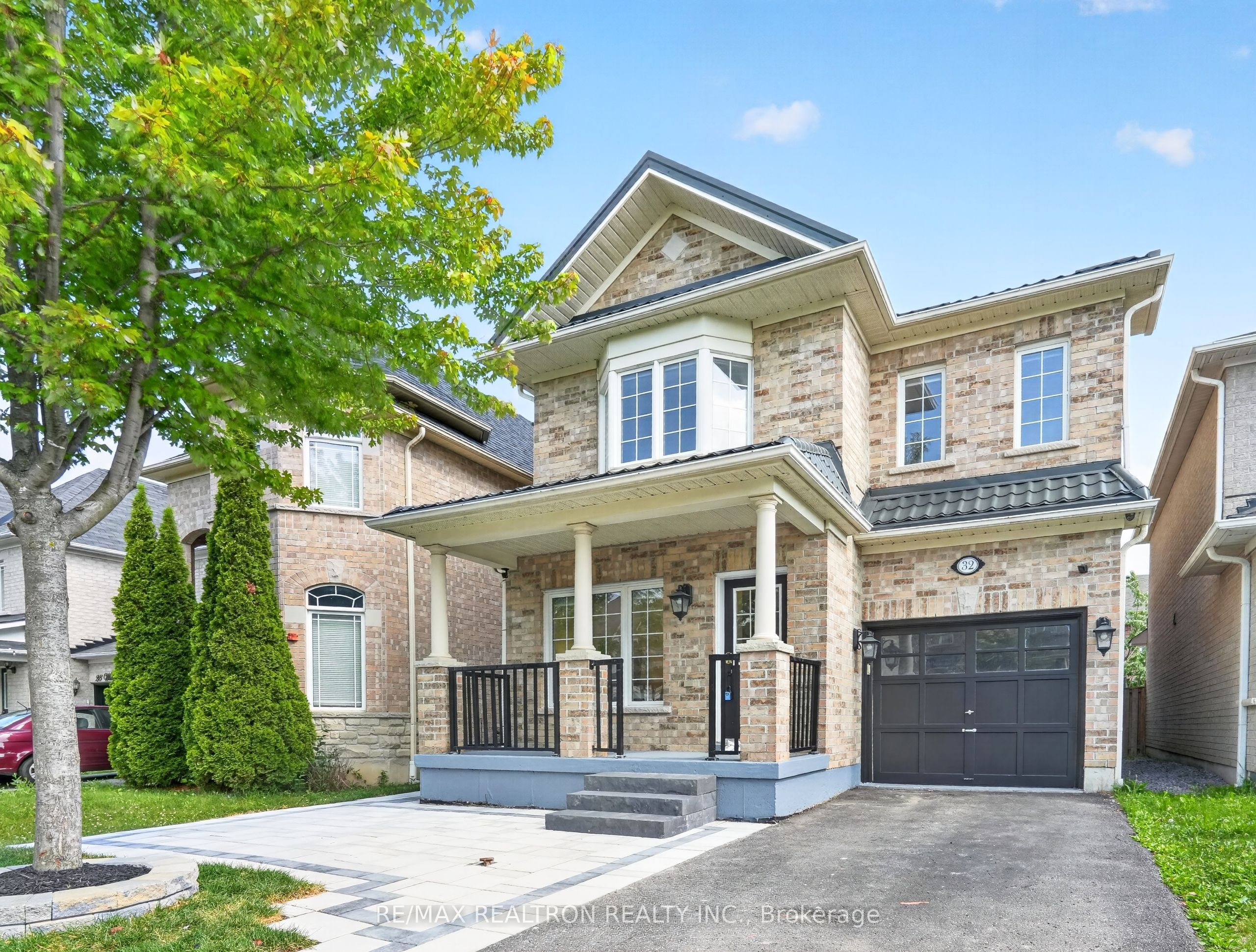 32 Whitlock Crescent, Ajax, ON L1Z 2B2