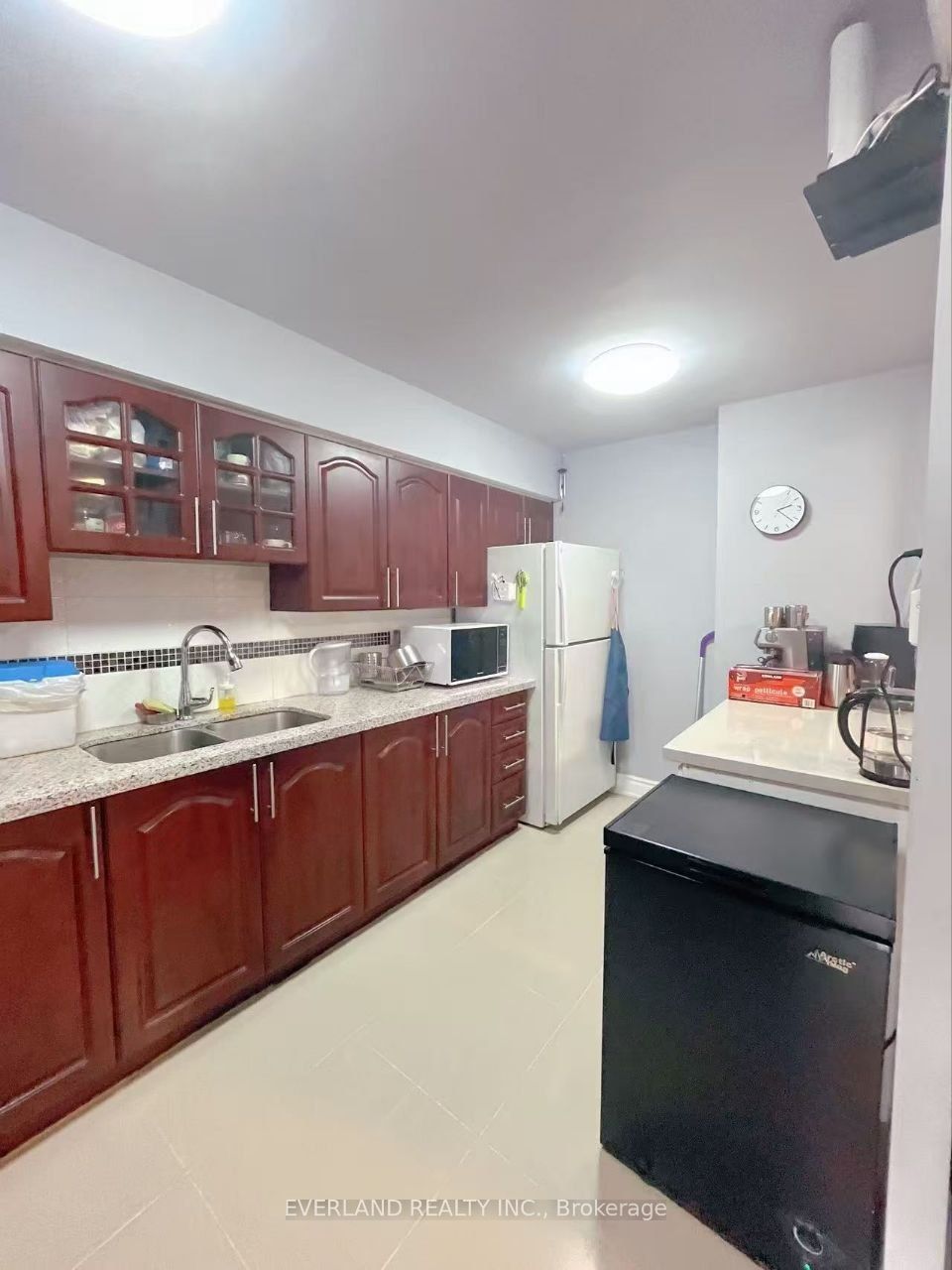 2050 Bridletowne Circle 303, Toronto, ON M1W 2V5 photo 5