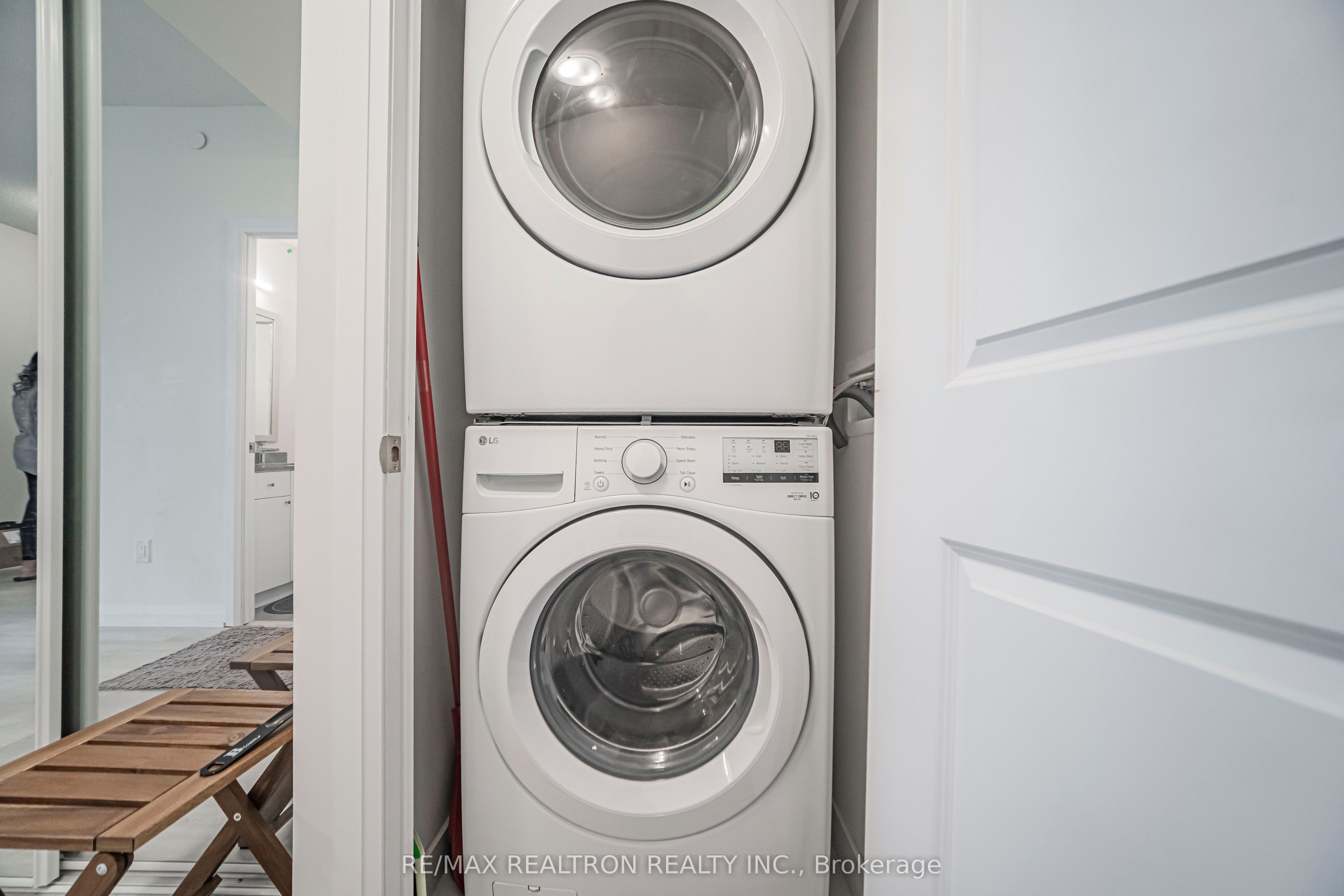 3260 SHEPPARD Avenue E 2203, Toronto, ON M1T 3K3 photo 4
