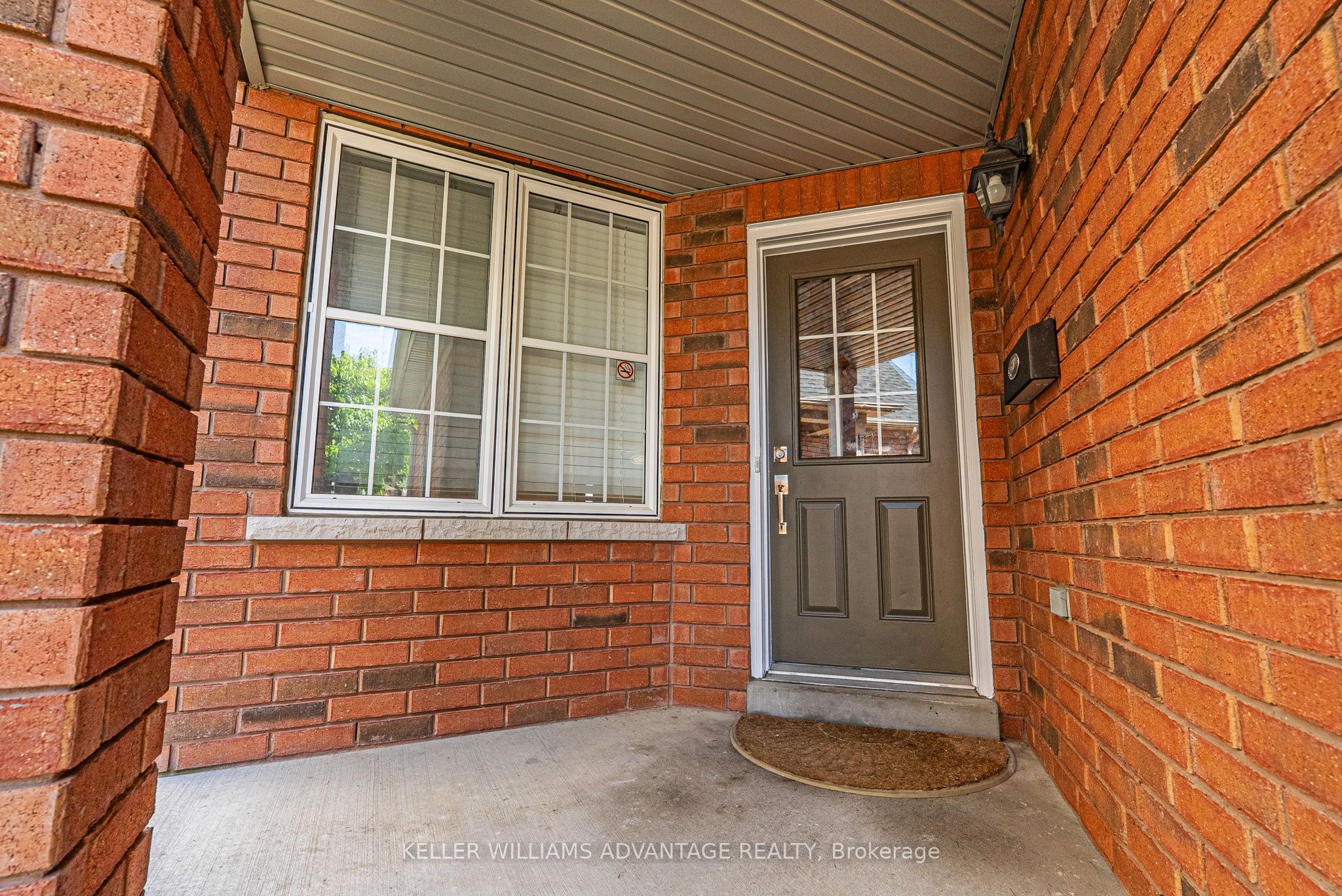 23 Kressman Court N, Whitby, ON L1P 0A1 photo 3