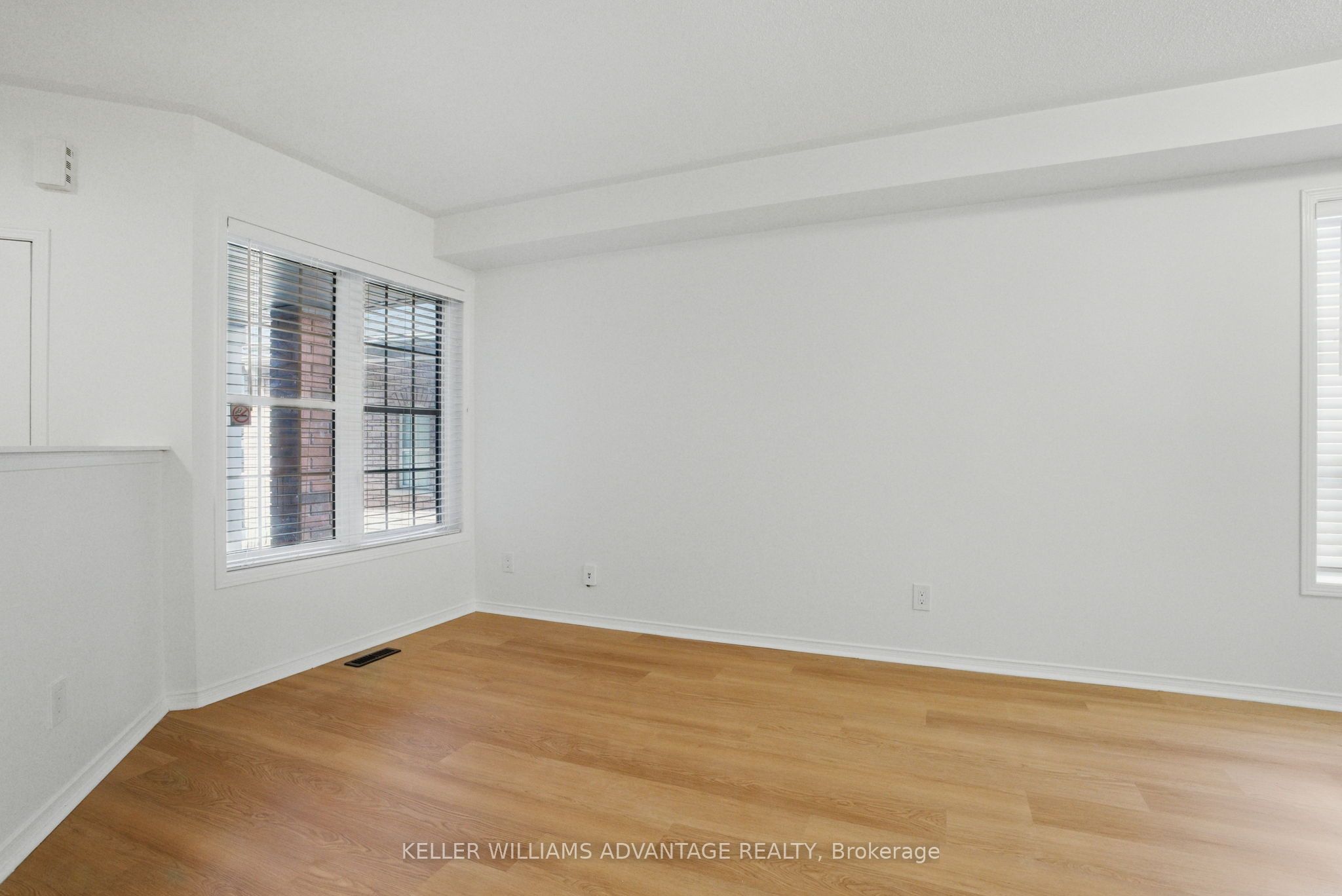 23 Kressman Court N, Whitby, ON L1P 0A1 photo 5