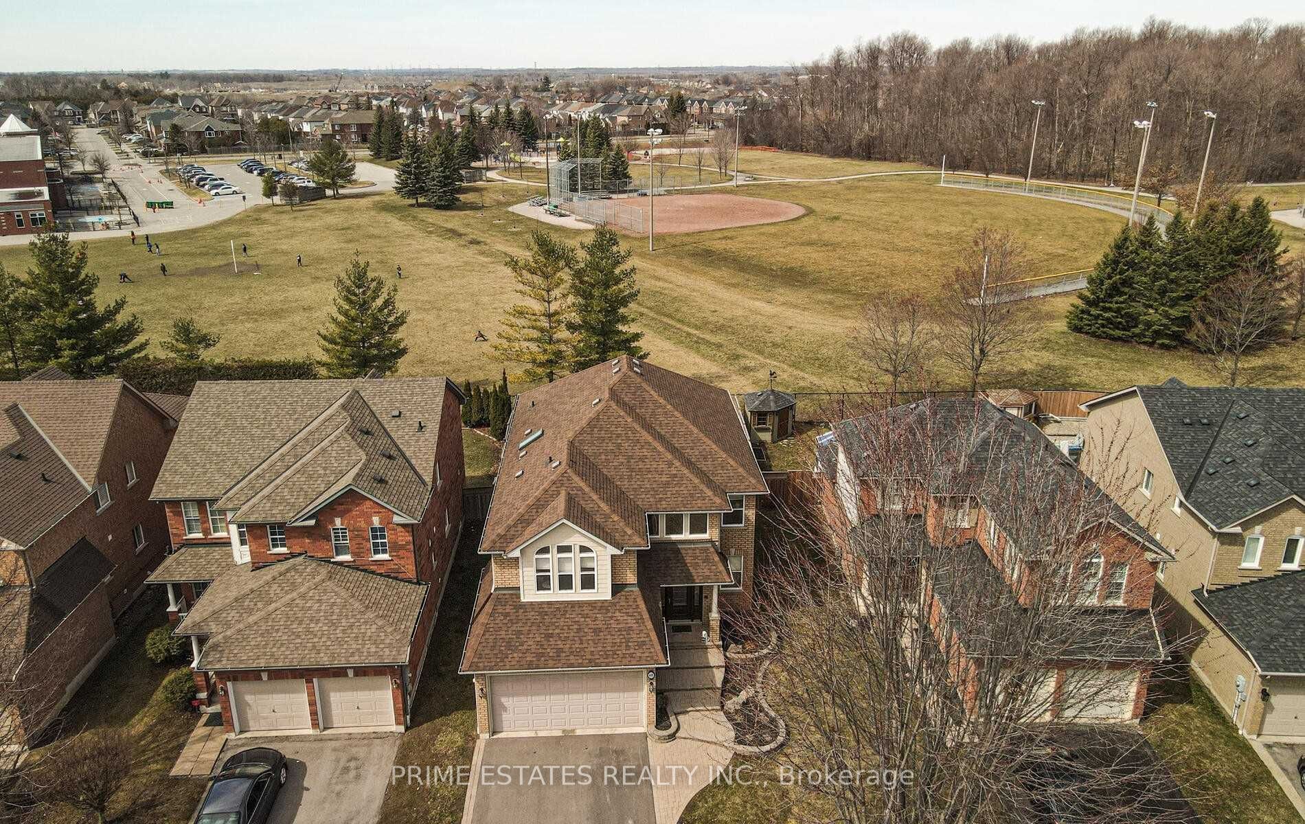 60 Gartshore Drive, Whitby, ON L1P 1N6 photo 2