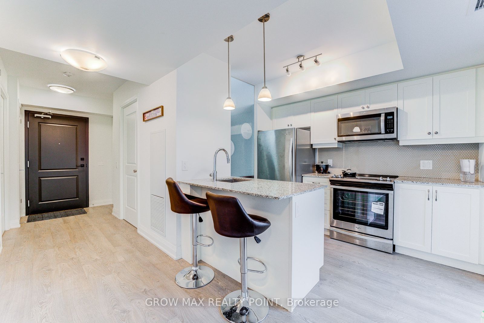 1400 Kingston Road 408, Toronto, ON M1N 0C2