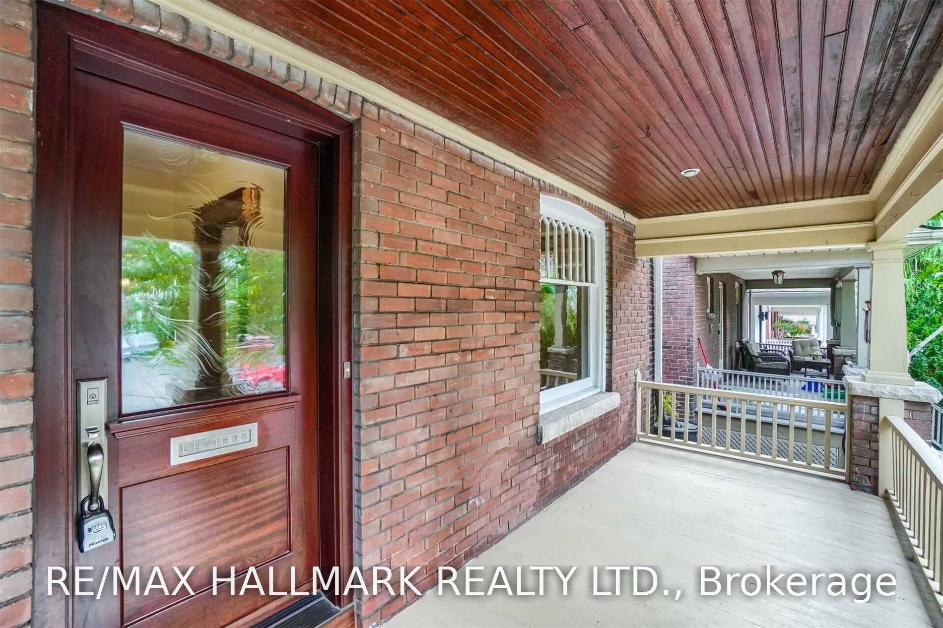 59 Hambly Avenue, Toronto, ON M4E 2R5 photo 4