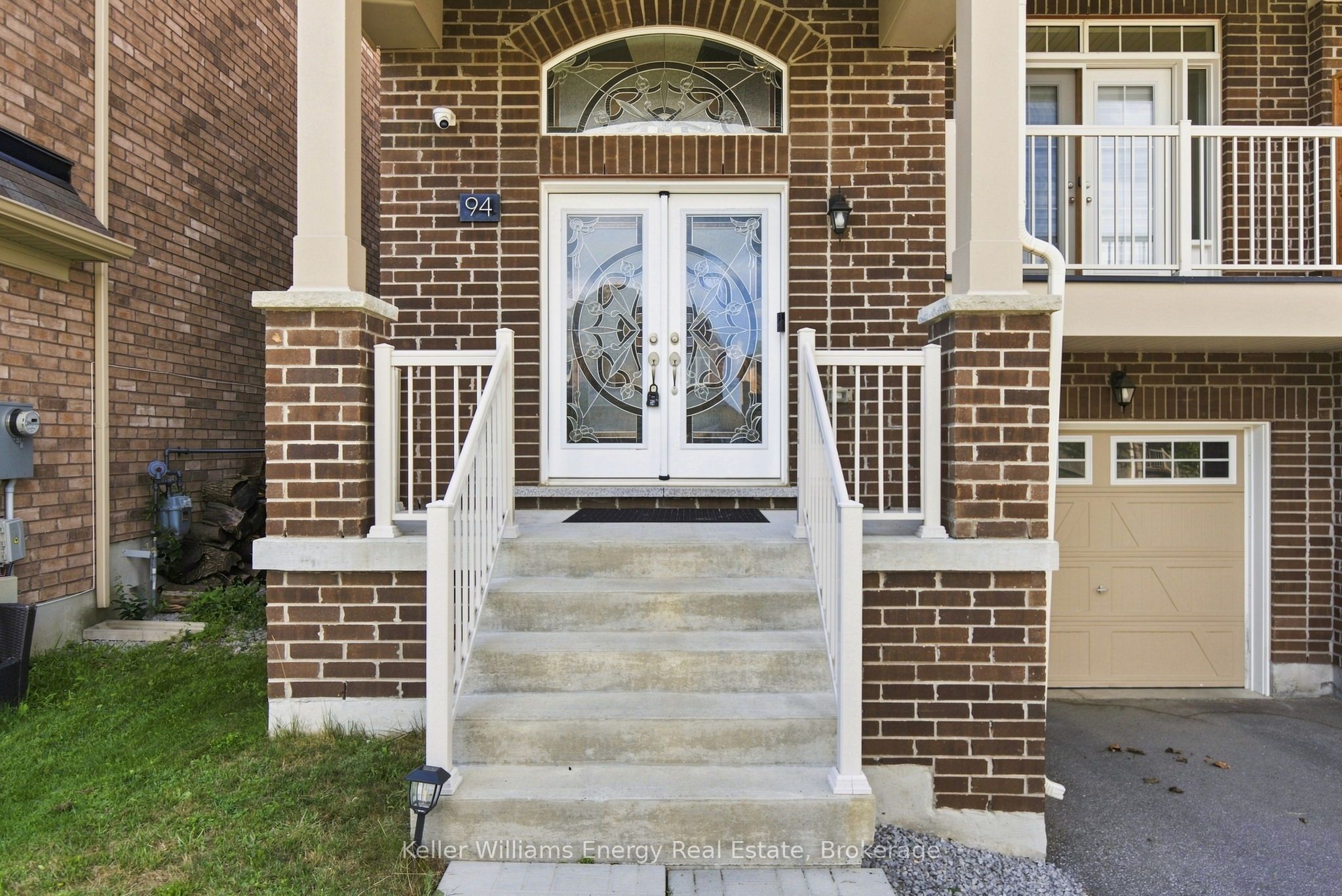 94 Elephant Hill Drive, Clarington, ON L1C 0V8 photo 3