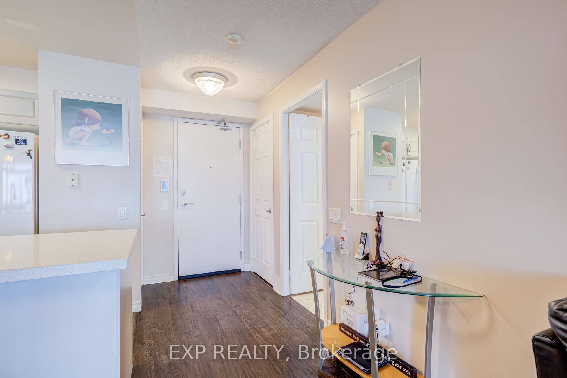 8 Mondeo Drive 1409, Toronto, ON M1P 5C7 photo 4