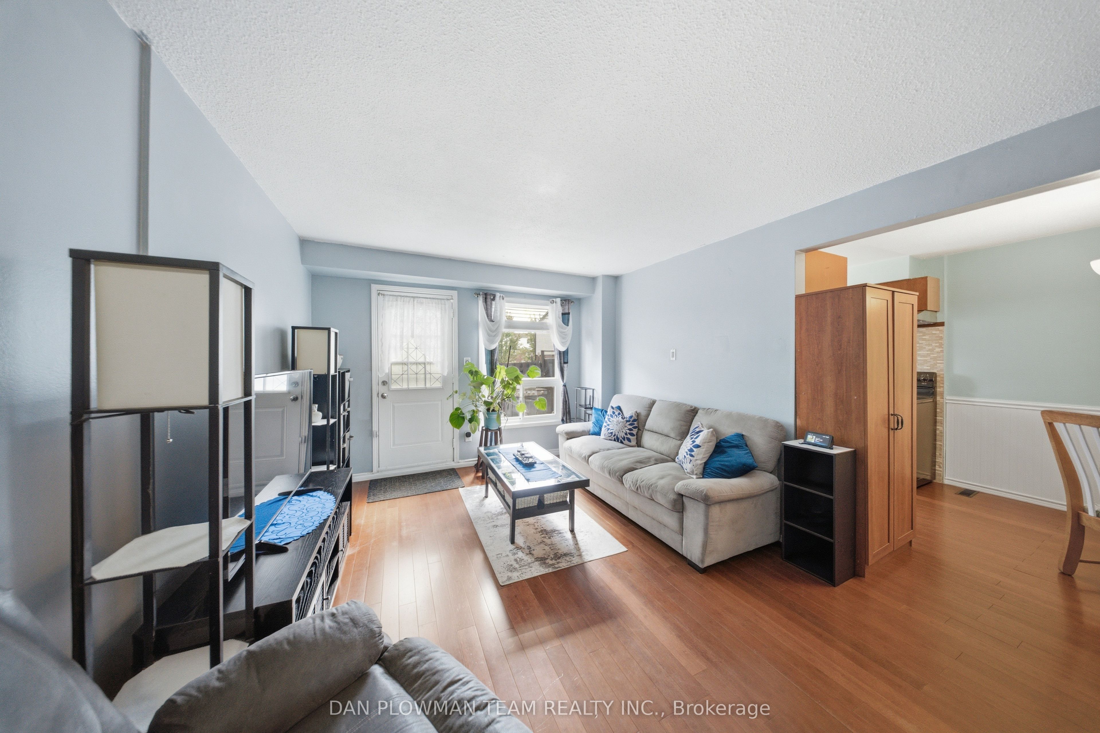 960 Glen Street 108, Oshawa, ON L1J 6E8 photo 3