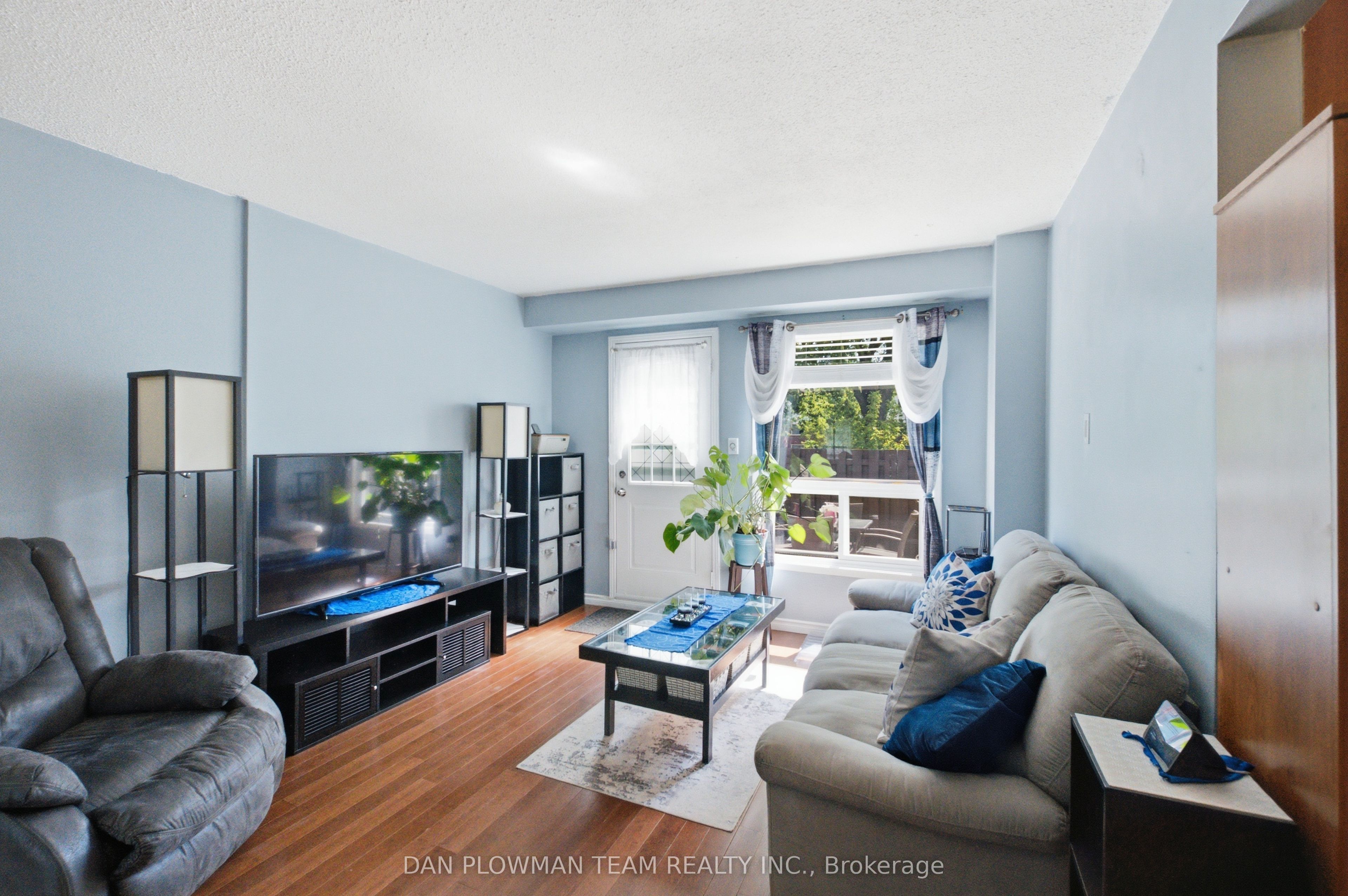 960 Glen Street 108, Oshawa, ON L1J 6E8 photo 5