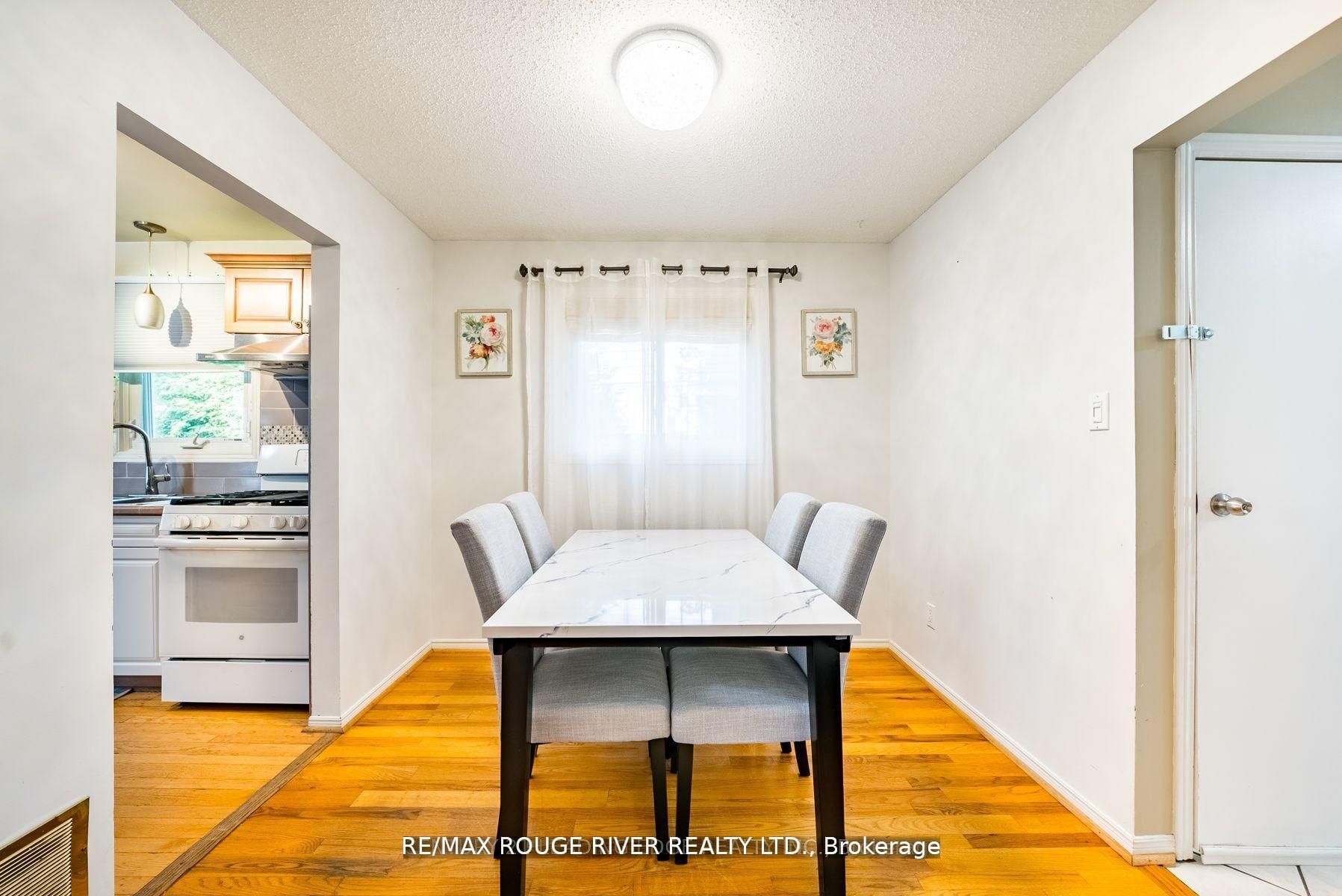 880 Castlegrove Avenue, Oshawa, ON L1J 7Y4 photo 5