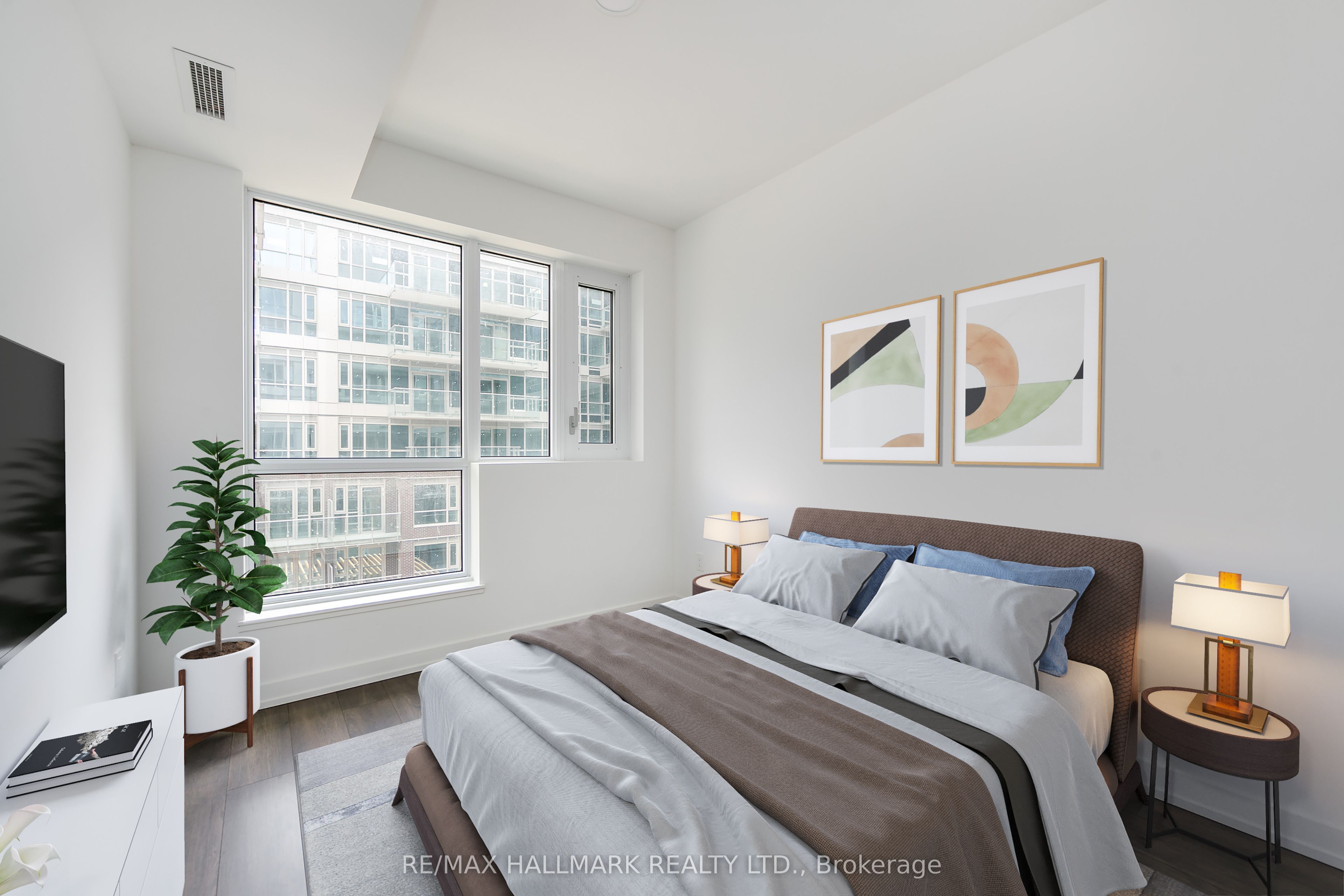 150 Logan Avenue 419, Toronto, ON M4M 0E4 photo 5