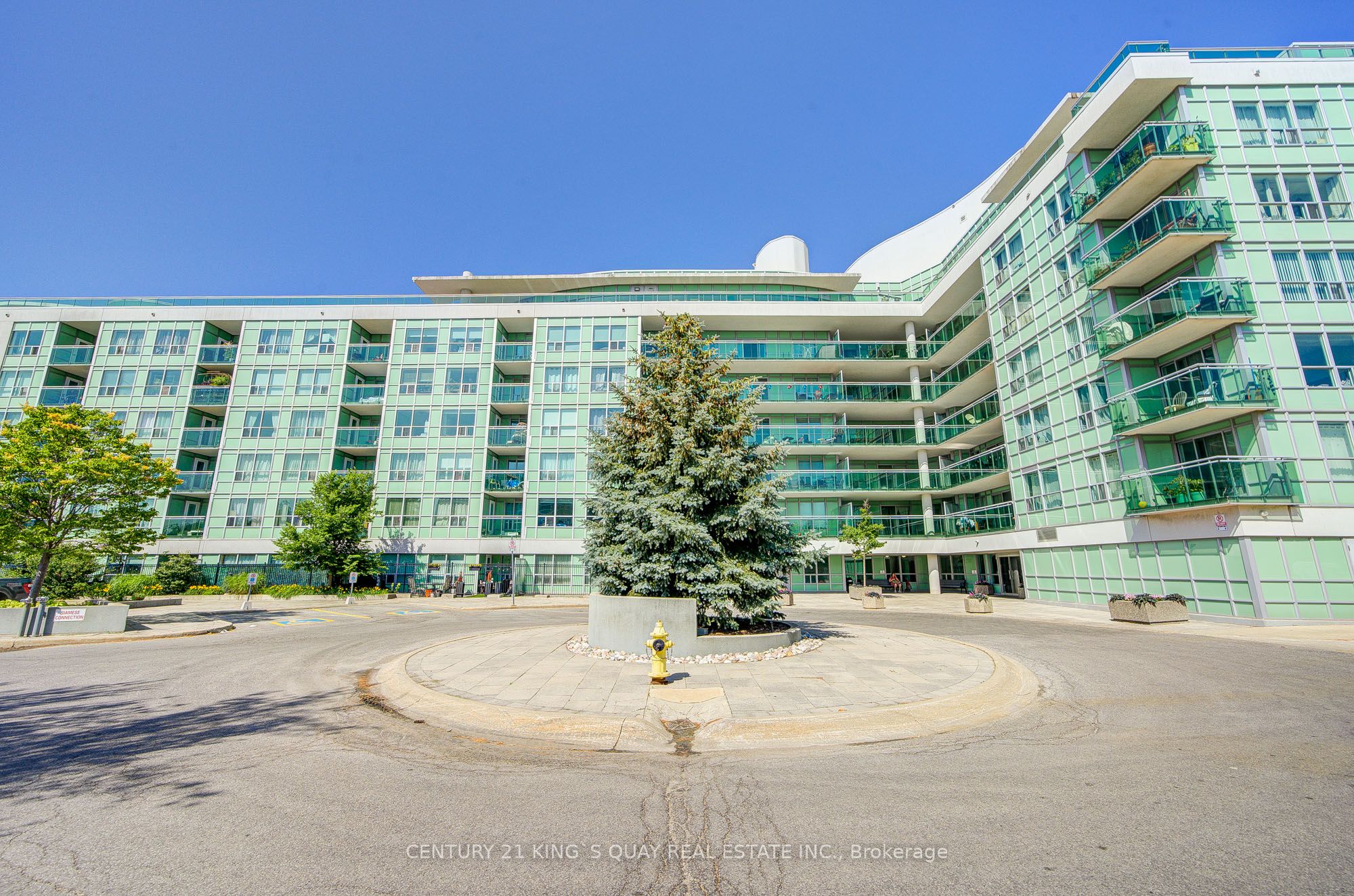 60 Fairfax Crescent 227, Toronto, ON M1L 0E1