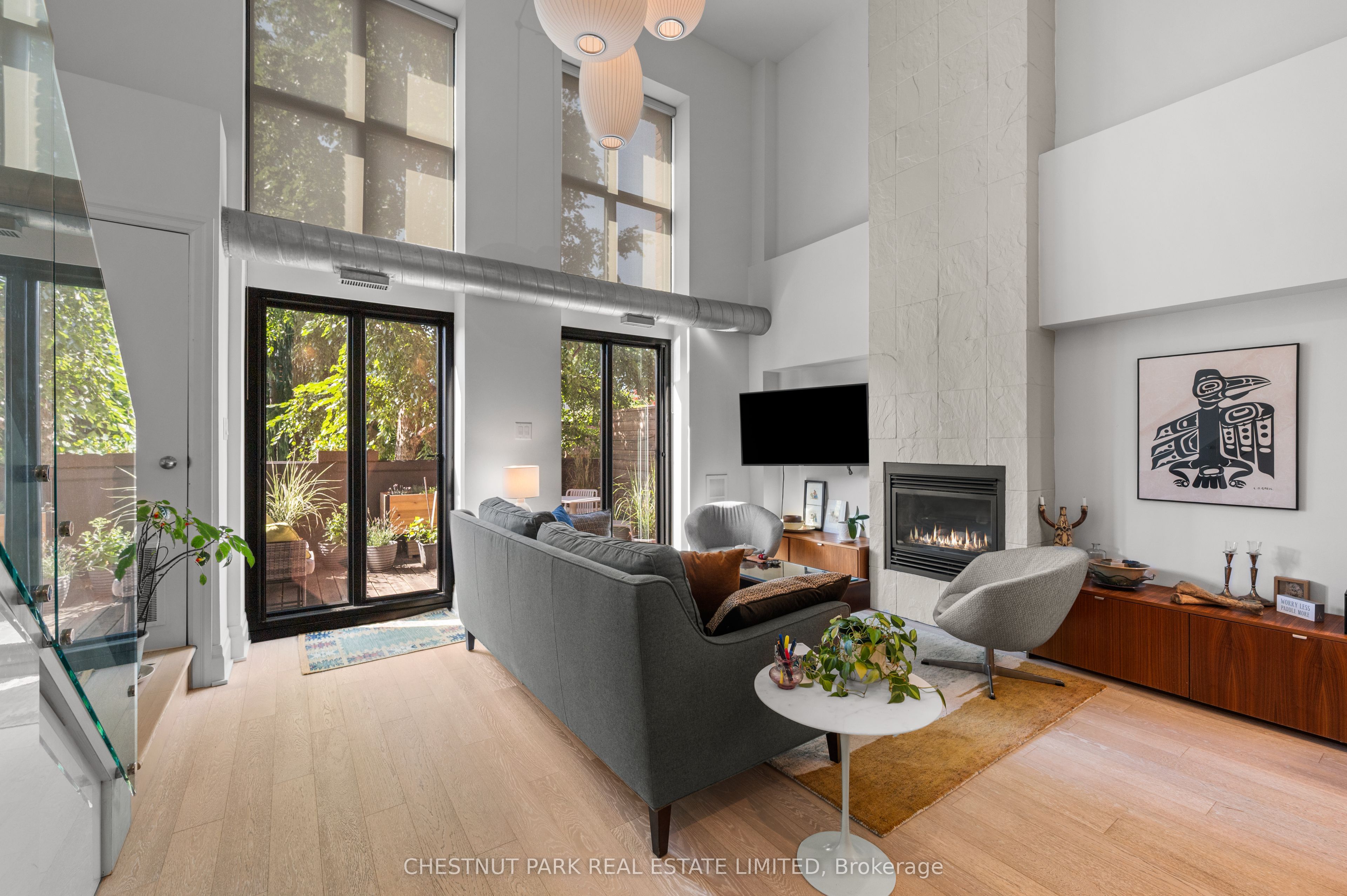 525 Logan Avenue 105, Toronto, ON M4K 3B3