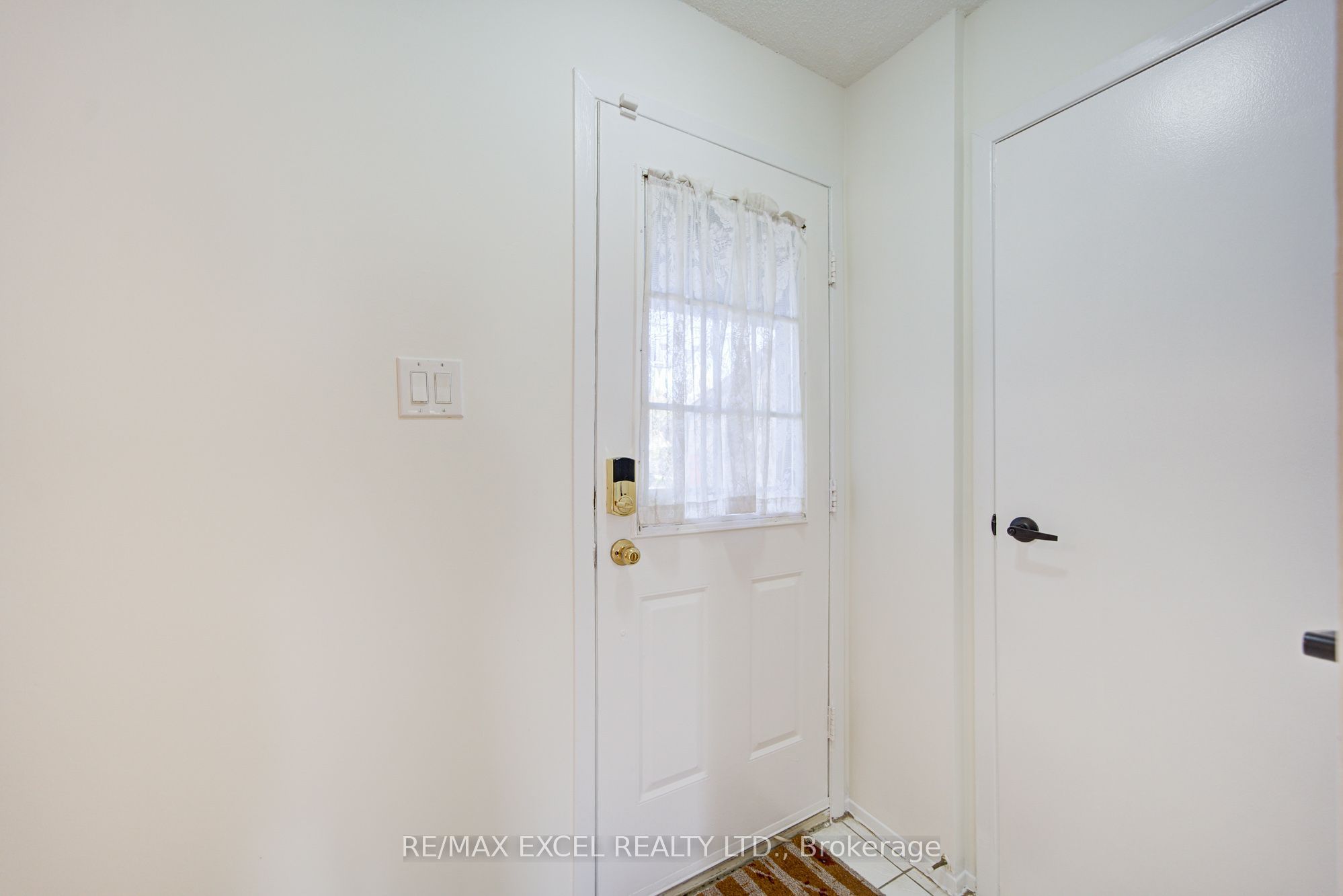 142 Shady Hollow Drive, Toronto, ON M1V 2L8 photo 4