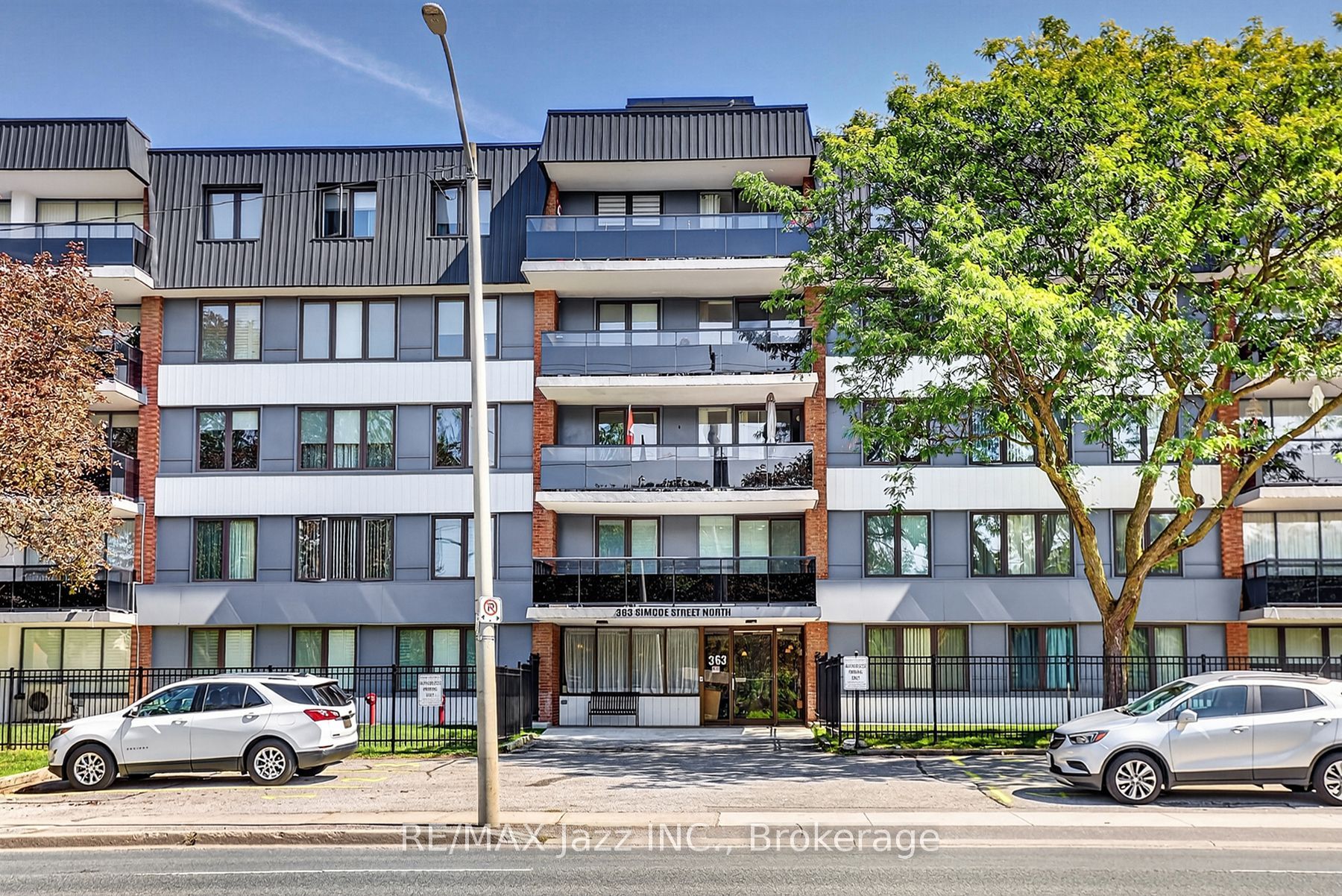363 Simcoe Street N 305, Oshawa, ON L1G 4T2