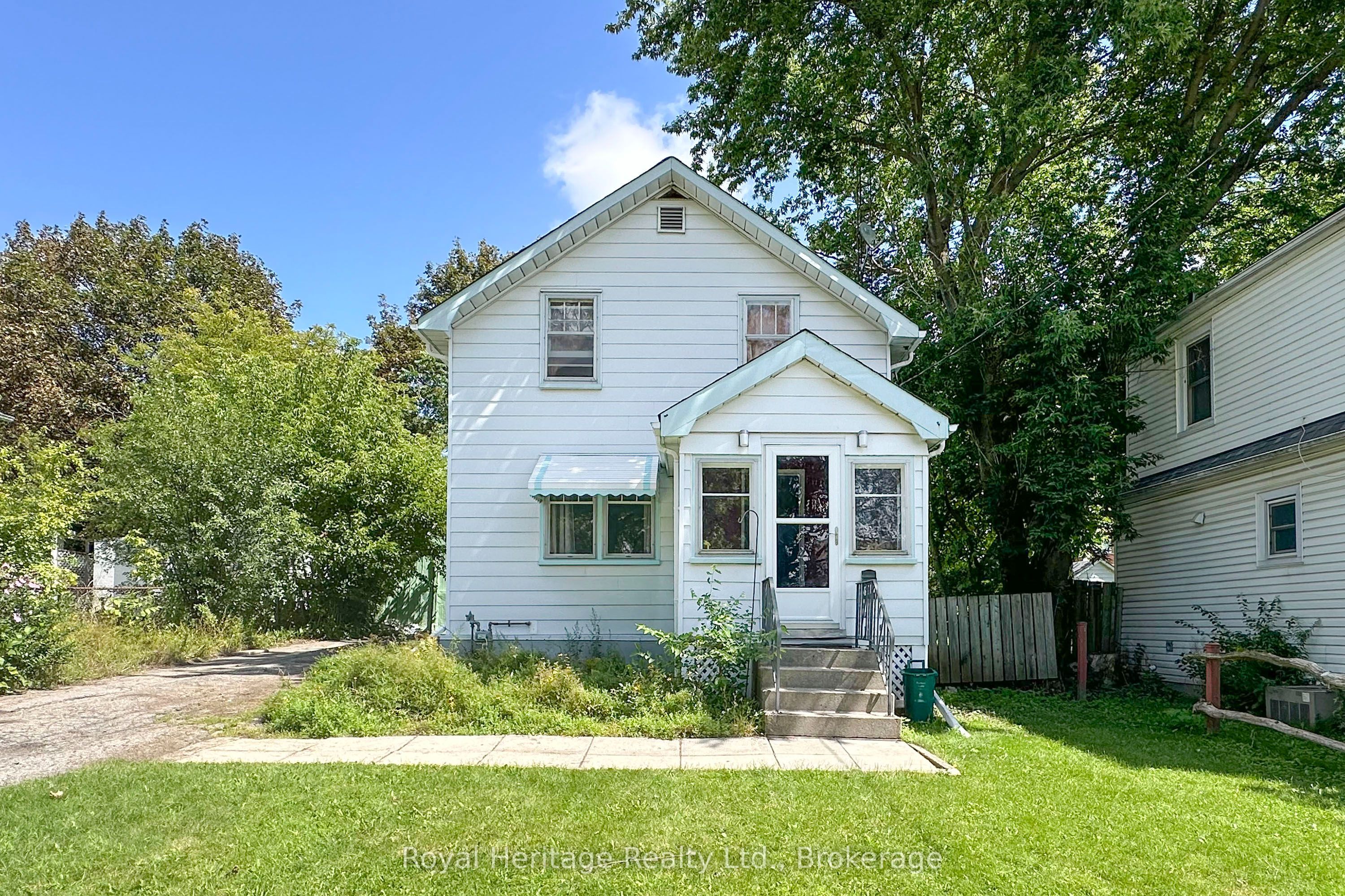 97 Westmount Street, Oshawa, ON L1J 4X2
