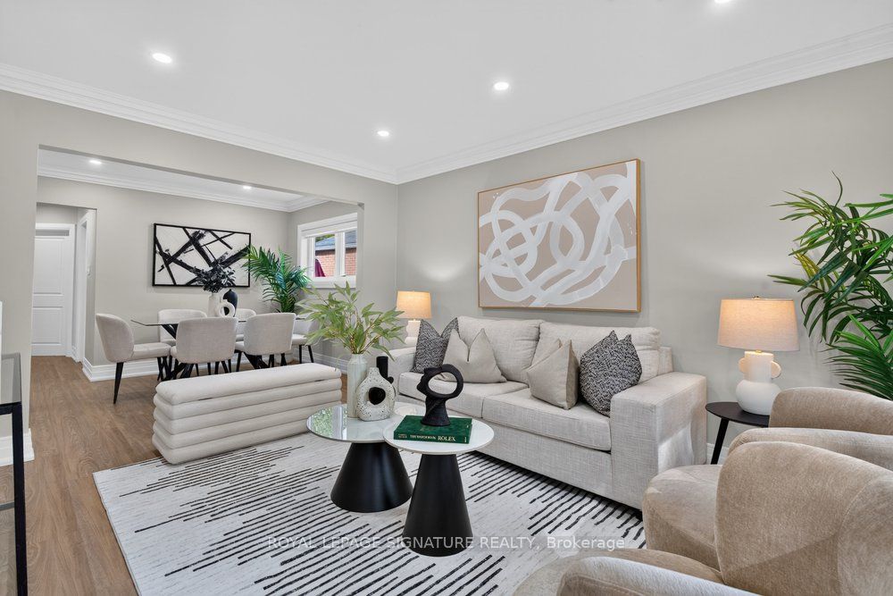 24 Glenshaw Crescent, Toronto, ON M4B 2C9 photo 5