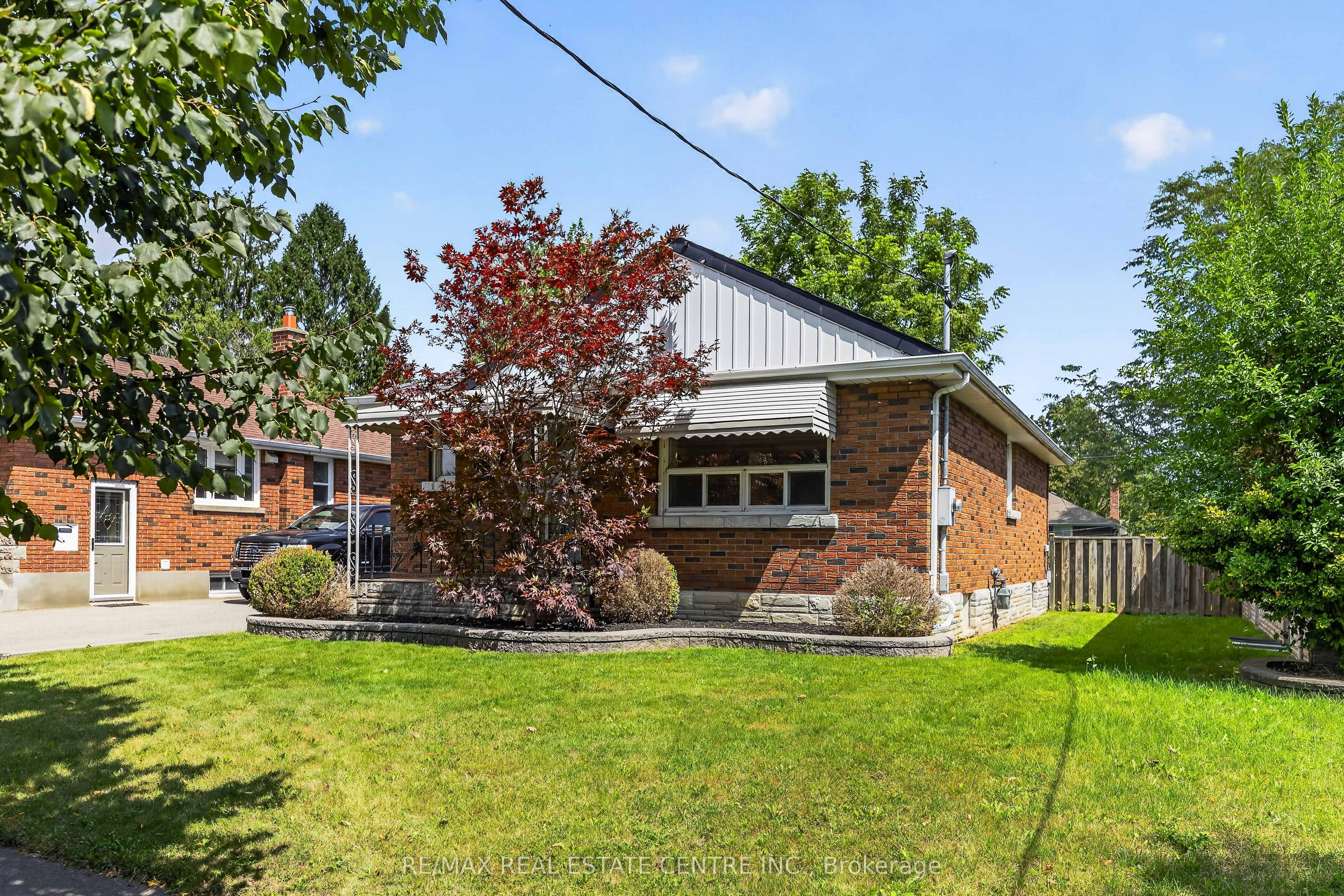309 Lasalle Avenue, Oshawa, ON L1H 5Y7 photo 3