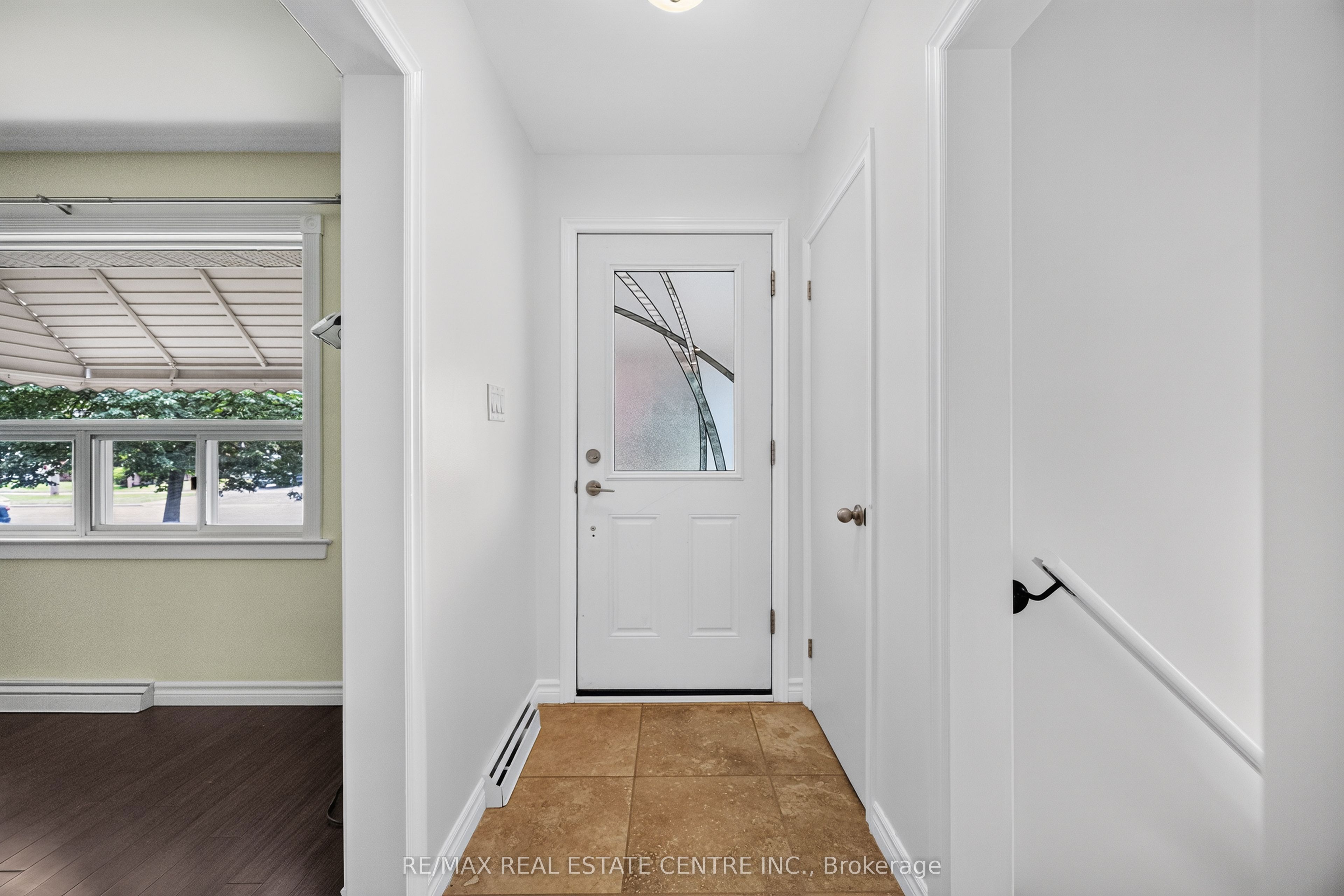 309 Lasalle Avenue, Oshawa, ON L1H 5Y7 photo 5