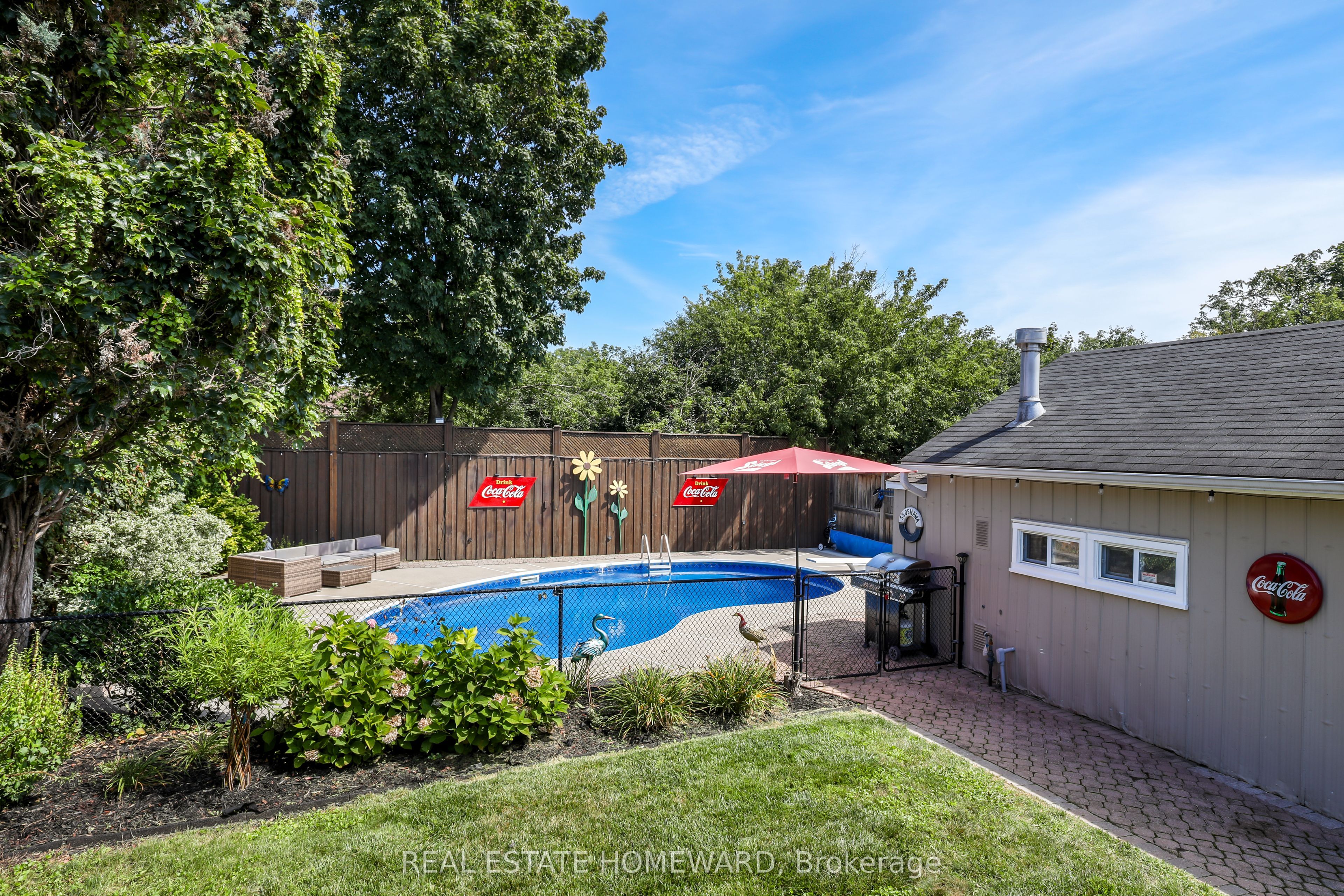 113 Gibbons Street, Oshawa, ON L1J 4Y1 photo 2