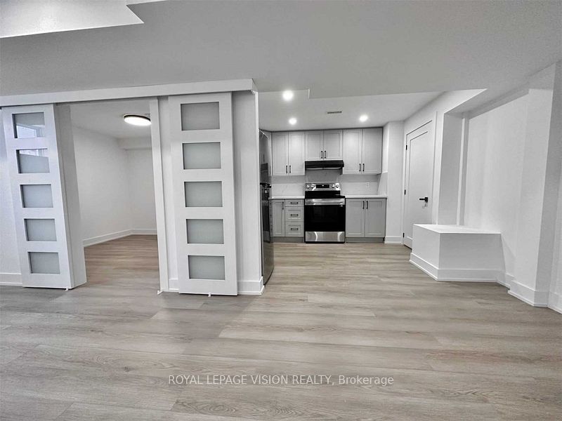 2714 Sapphire Drive BSMT, Pickering, ON L1X 0E7 photo 4