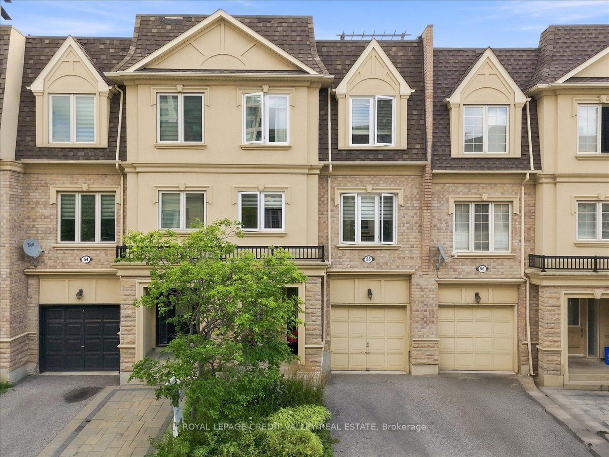1250 St. Martins Drive 55, Pickering, ON L1W 1J3