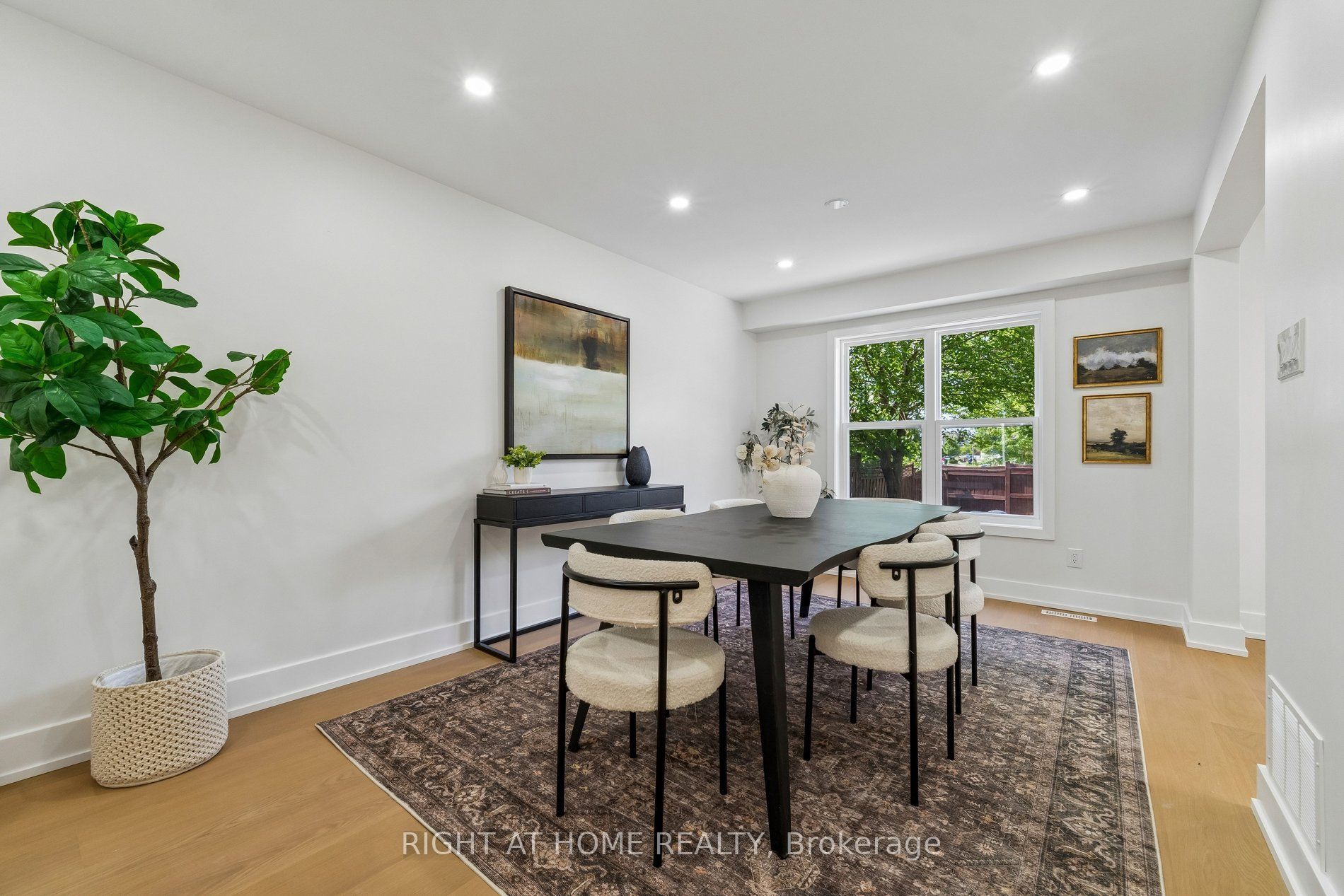 16 Ian Fleming Crescent, Whitby, ON L1R 2E2 photo 5