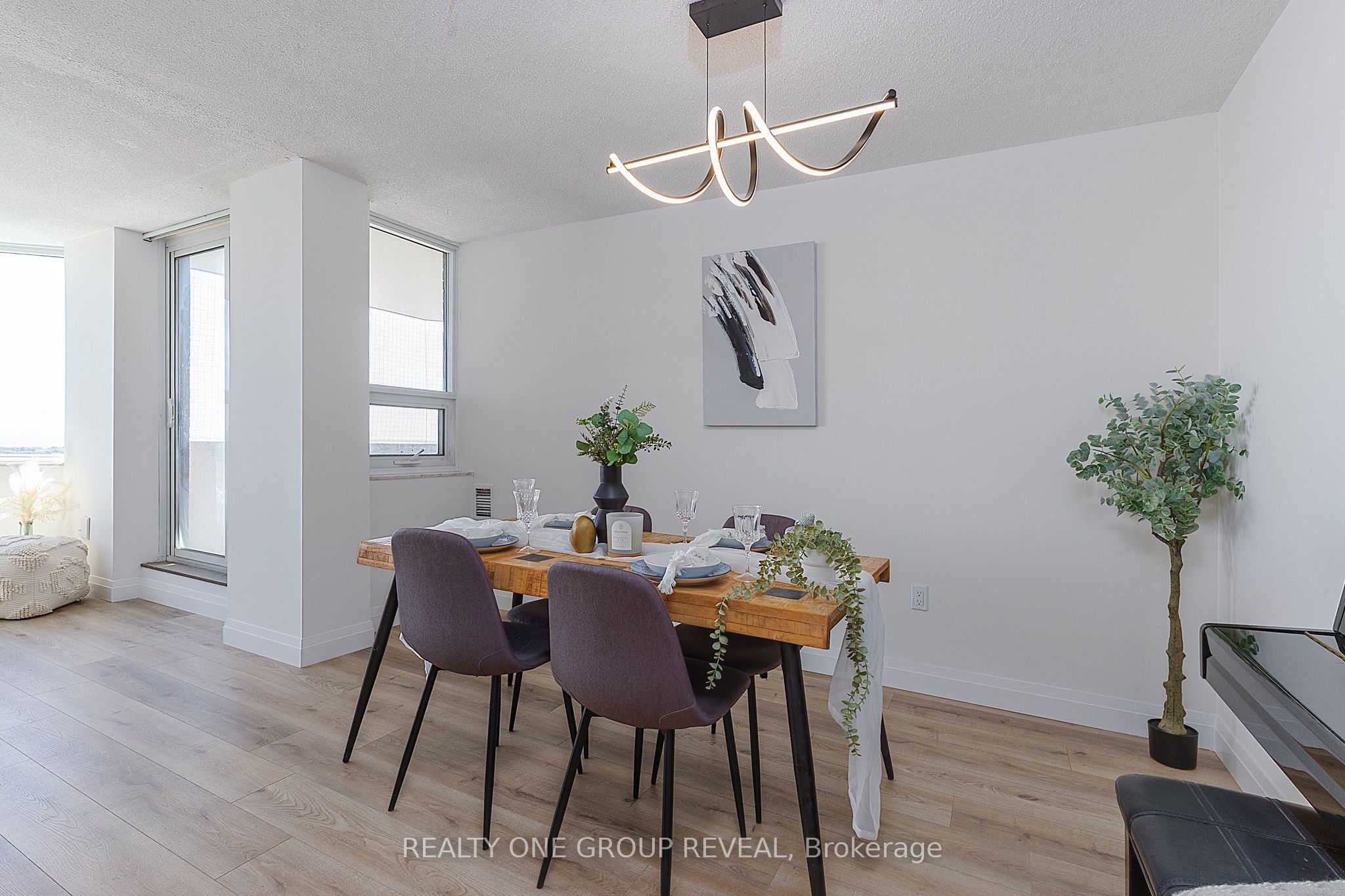 121 Ling Road 1509, Toronto, ON M1E 4Y2 photo 3