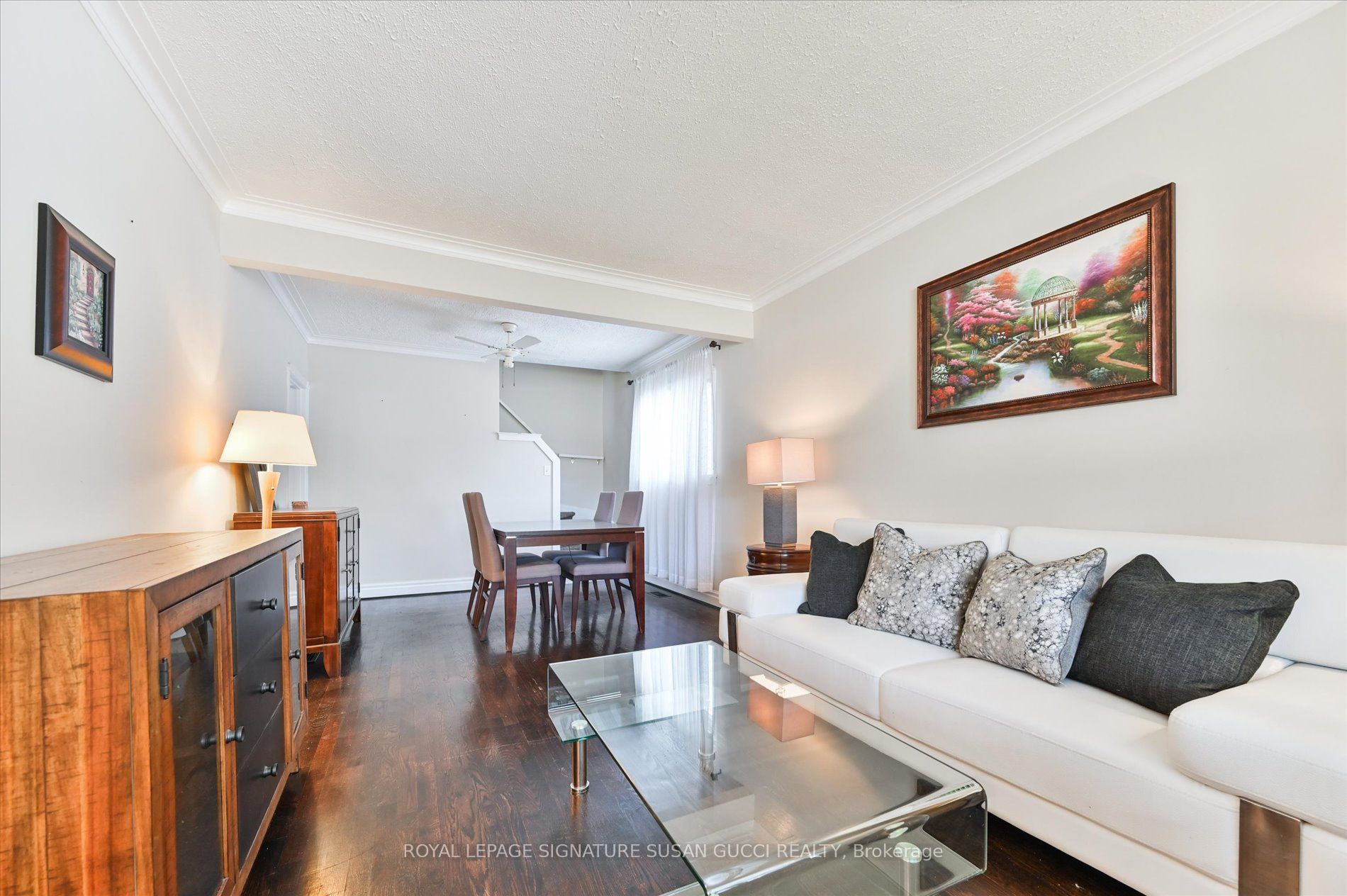 292 Glebemount Avenue, Toronto, ON M4C 3V3 photo 5