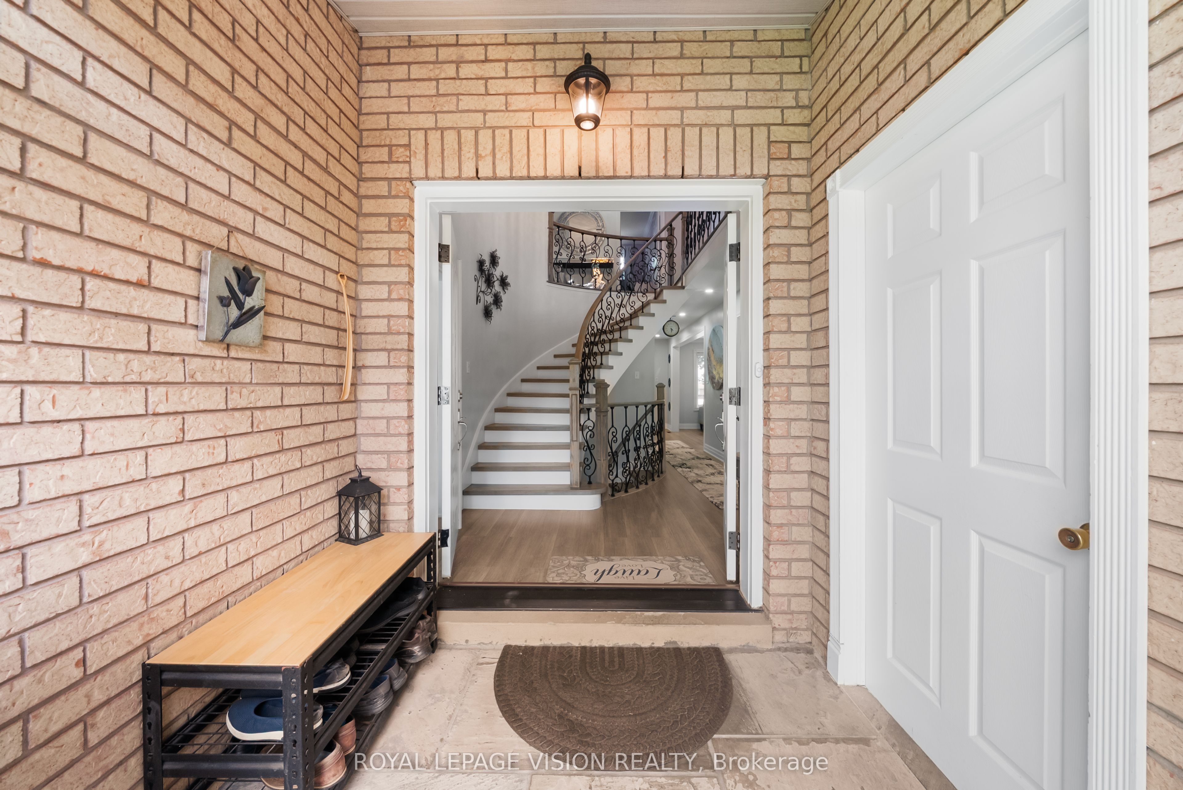 5 Anson Avenue, Toronto, ON M1M 1X2 photo 3