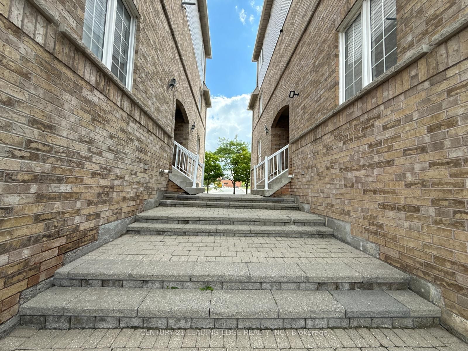 200 McLevin Avenue 115, Toronto, ON M1B 6C6 photo 2