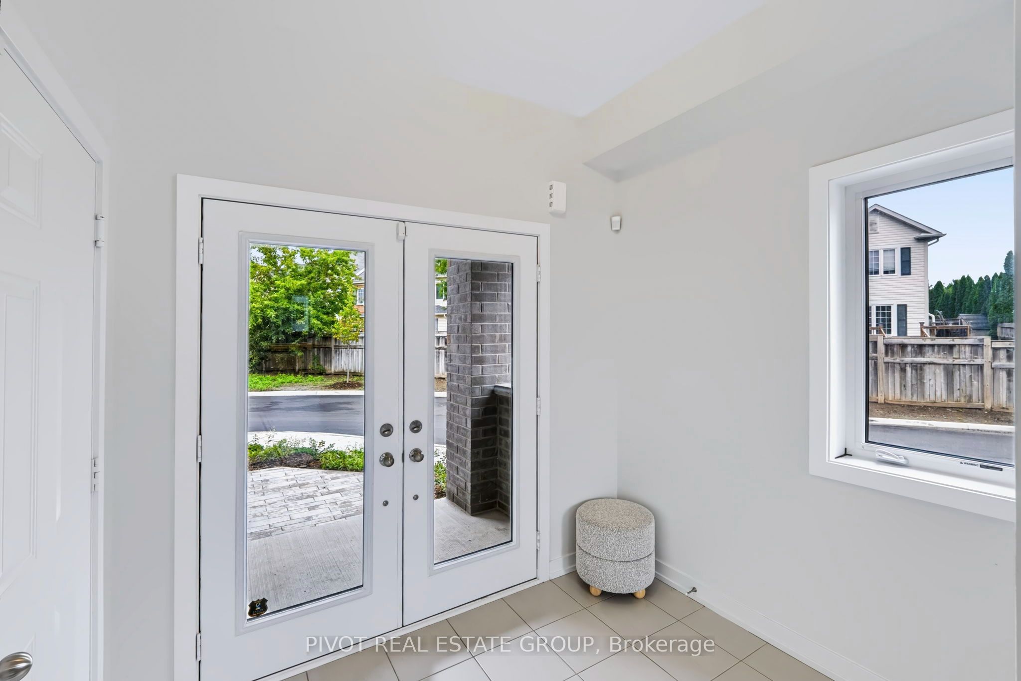 25 Observatory Way, Whitby, ON L1M 0M7 photo 5
