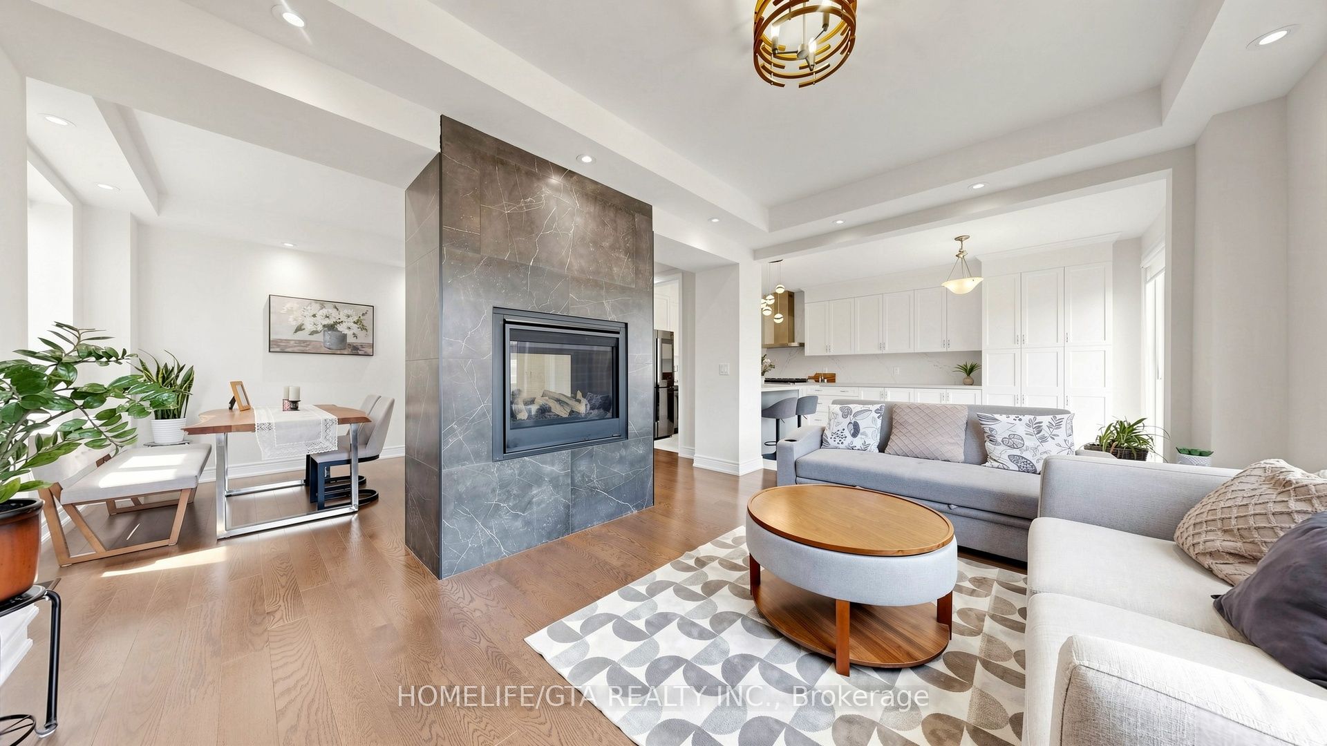 1067 Purus Path, Pickering, ON L1X 0H3 photo 4