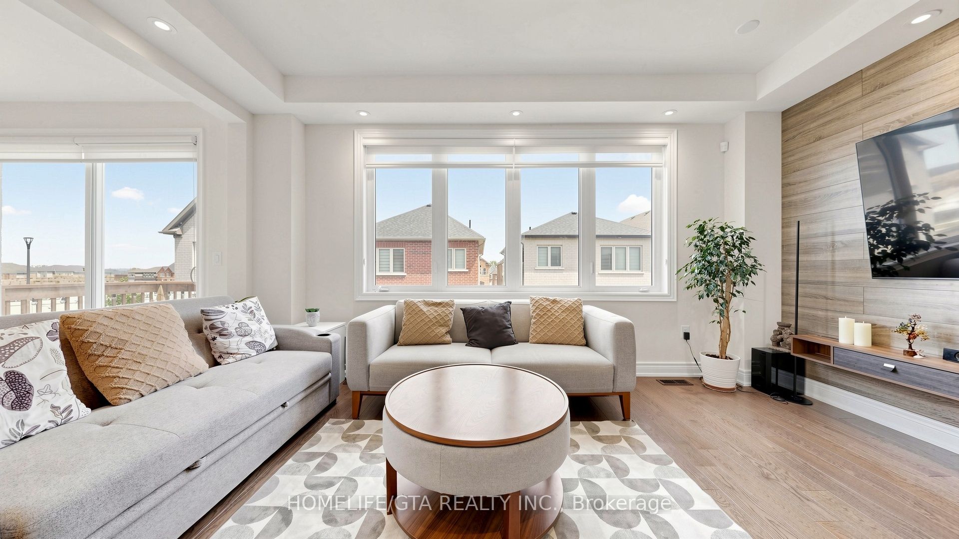 1067 Purus Path, Pickering, ON L1X 0H3 photo 5