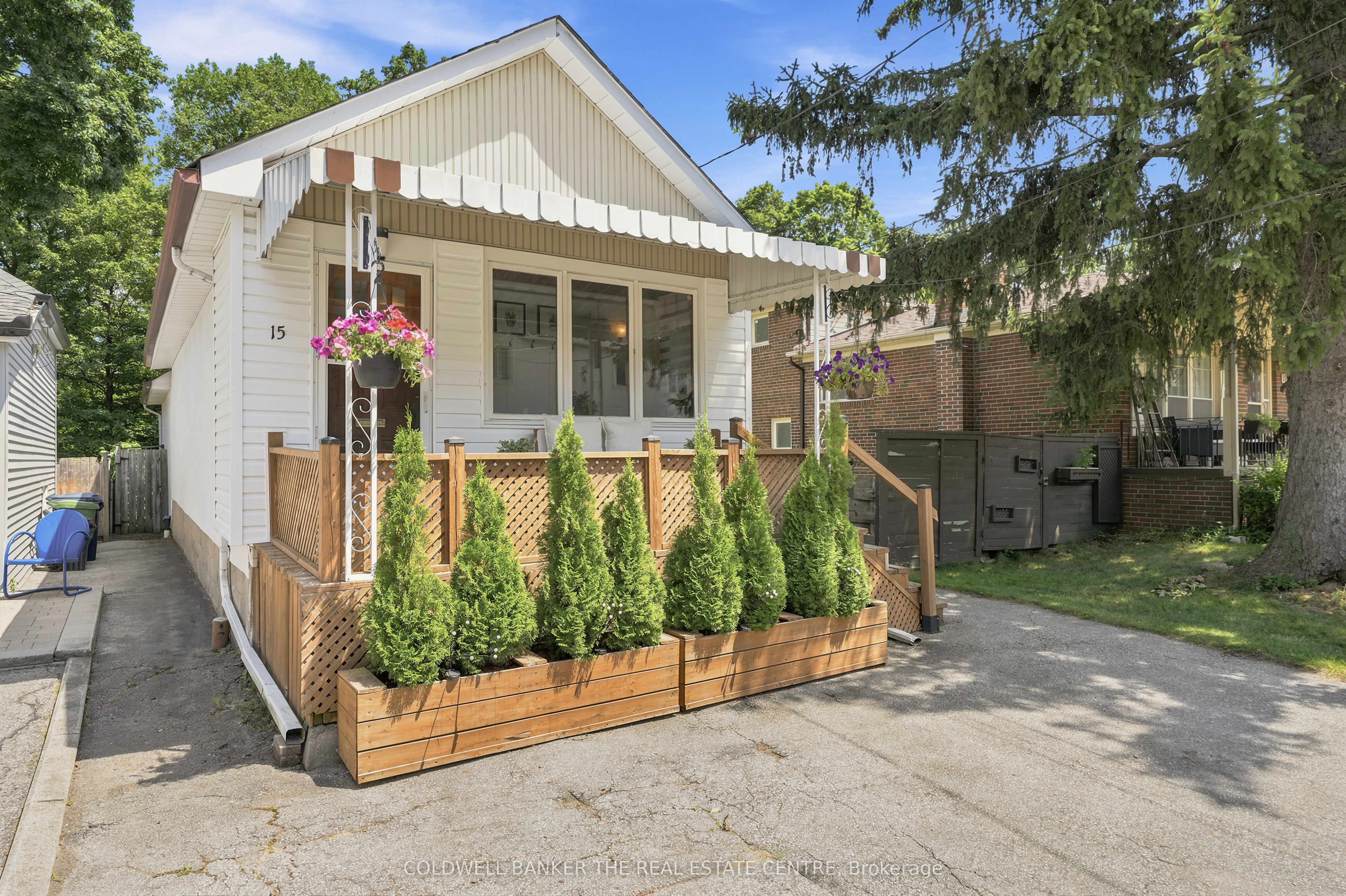 15 Presley Avenue, Toronto, ON M1L 3P4 photo 4