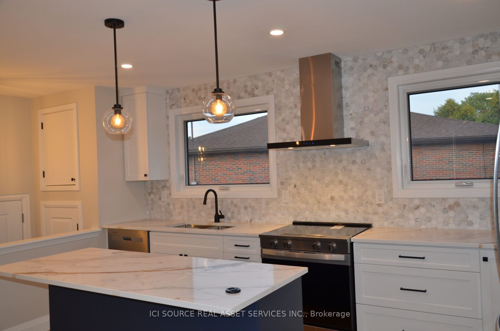 23 Sunset Road, Clarington, ON L1C 2E5 photo 2