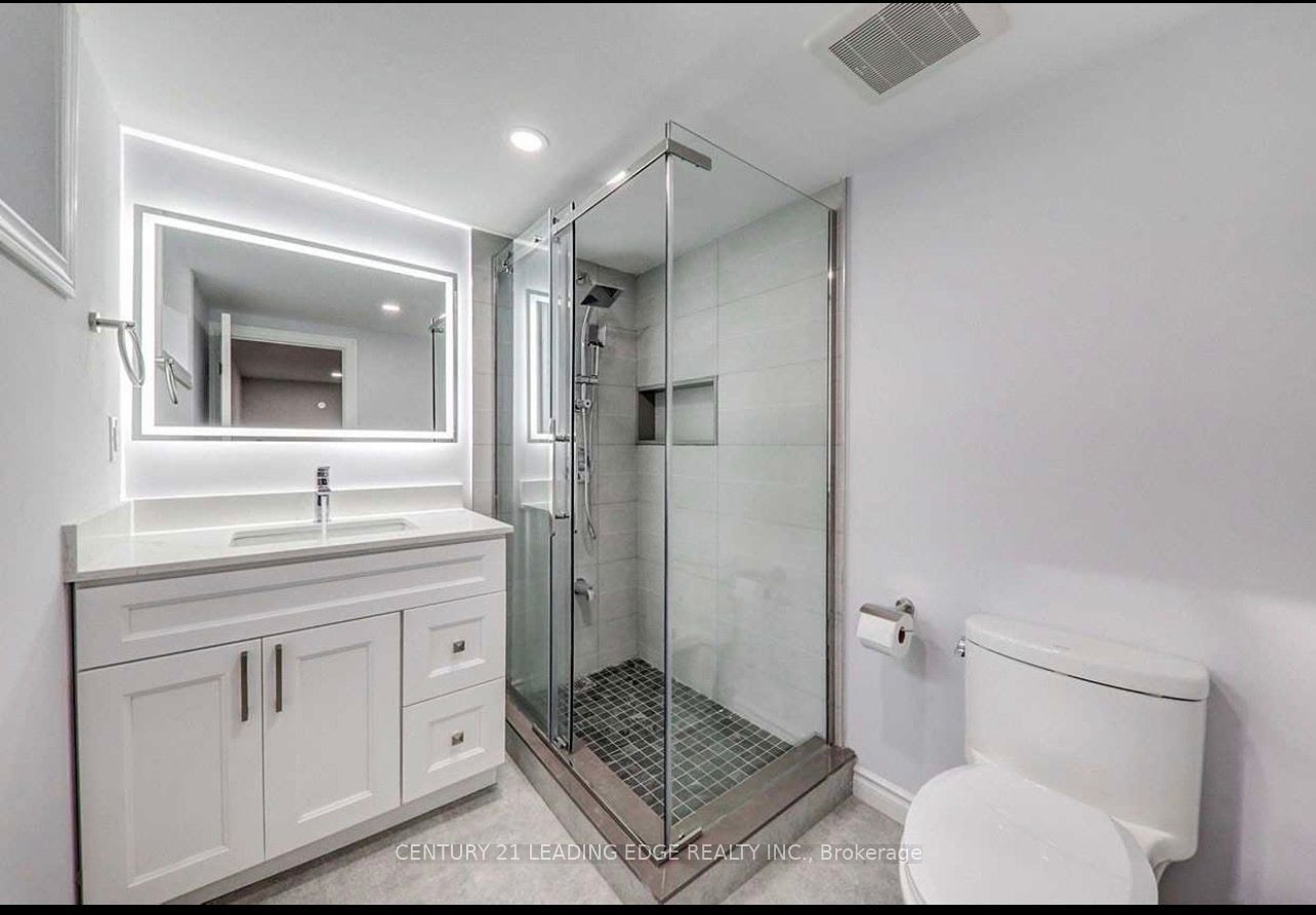 301 Rossland Road W, Whitby, ON L1N 3H8 photo 5