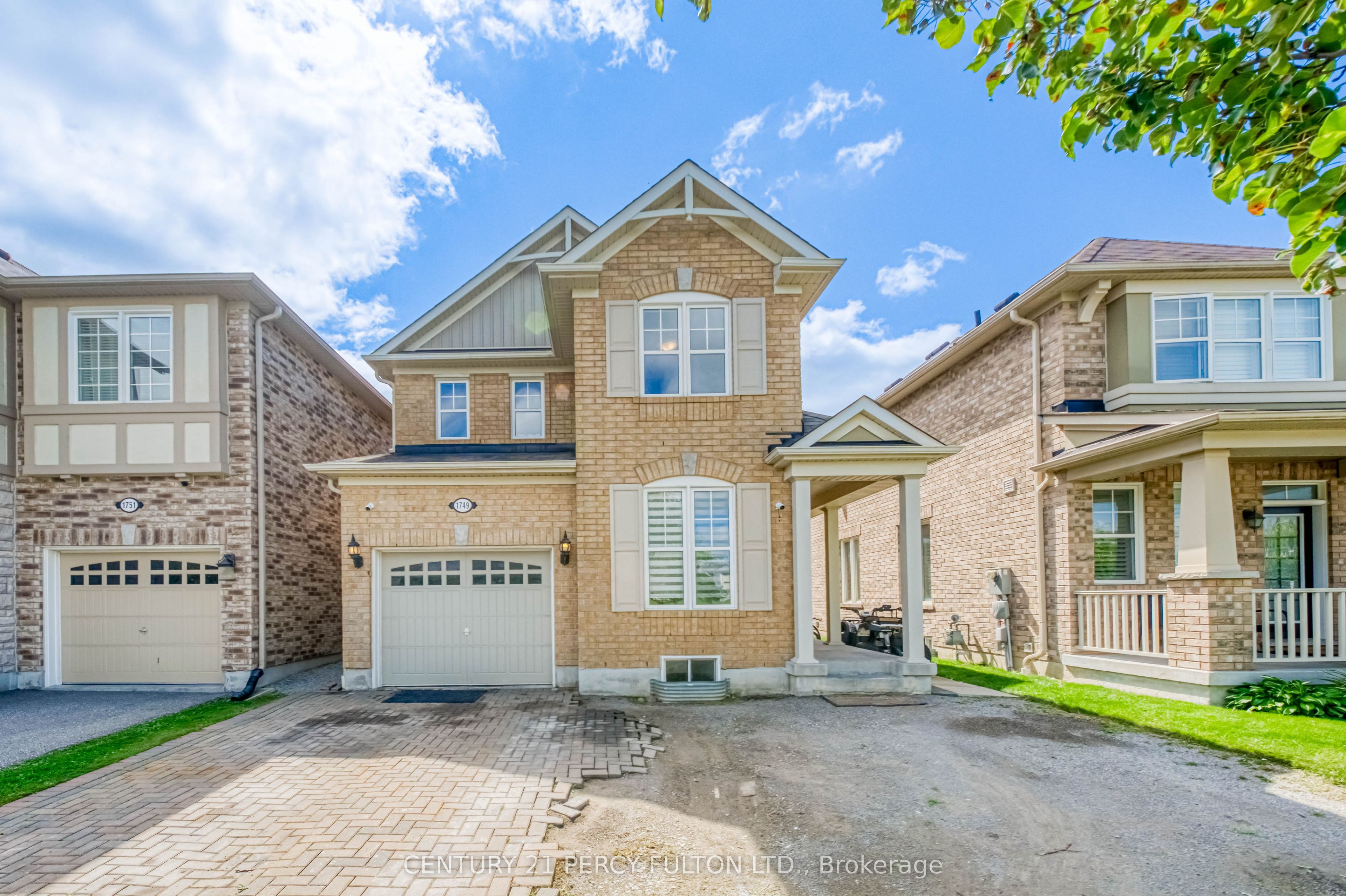 1749 Liatris Drive, Pickering, ON L1X 0B2